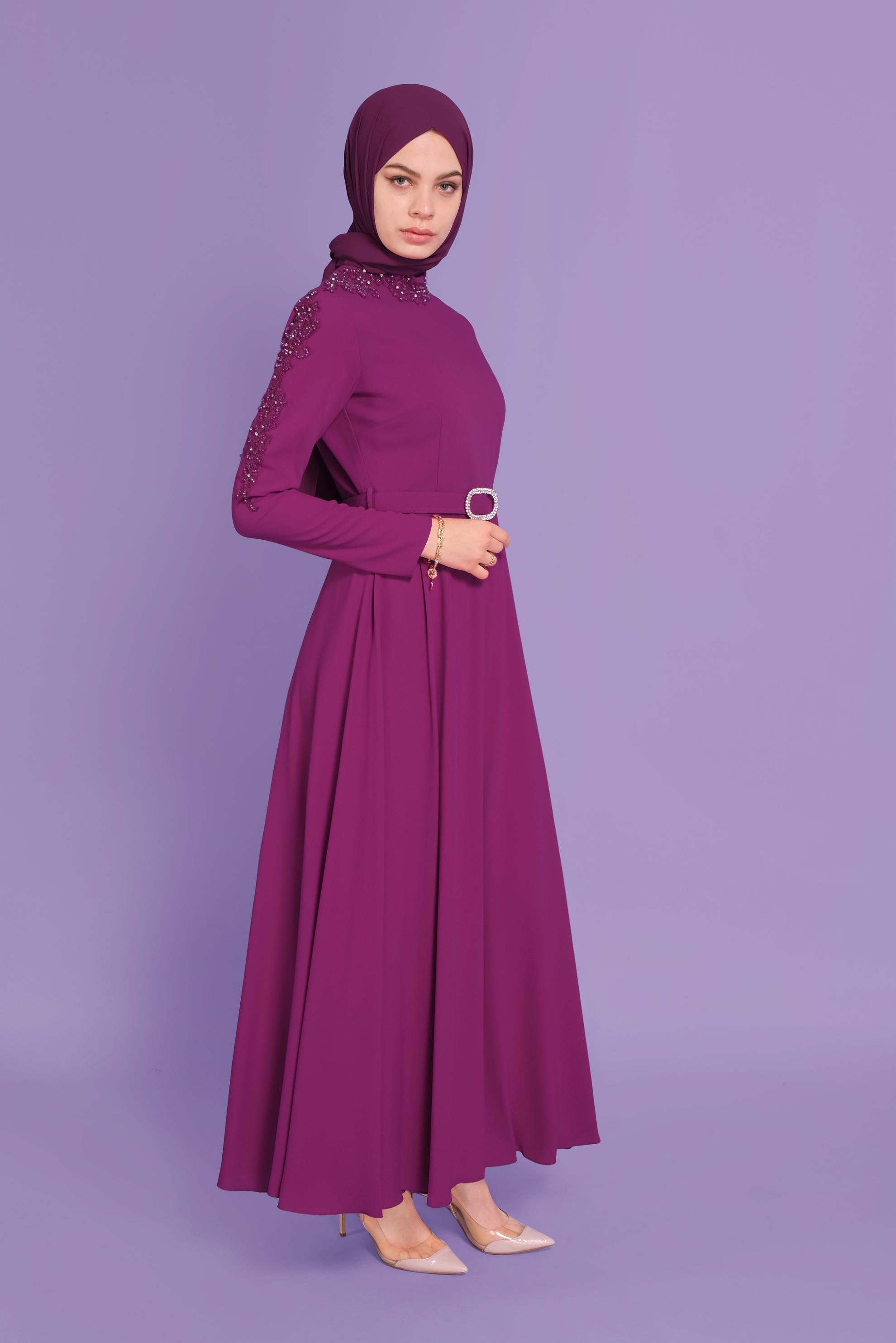 Tesettür giyim FUŞYA BONCUK VE TAŞ İŞLEME DETAYLI ELBİSE 40585