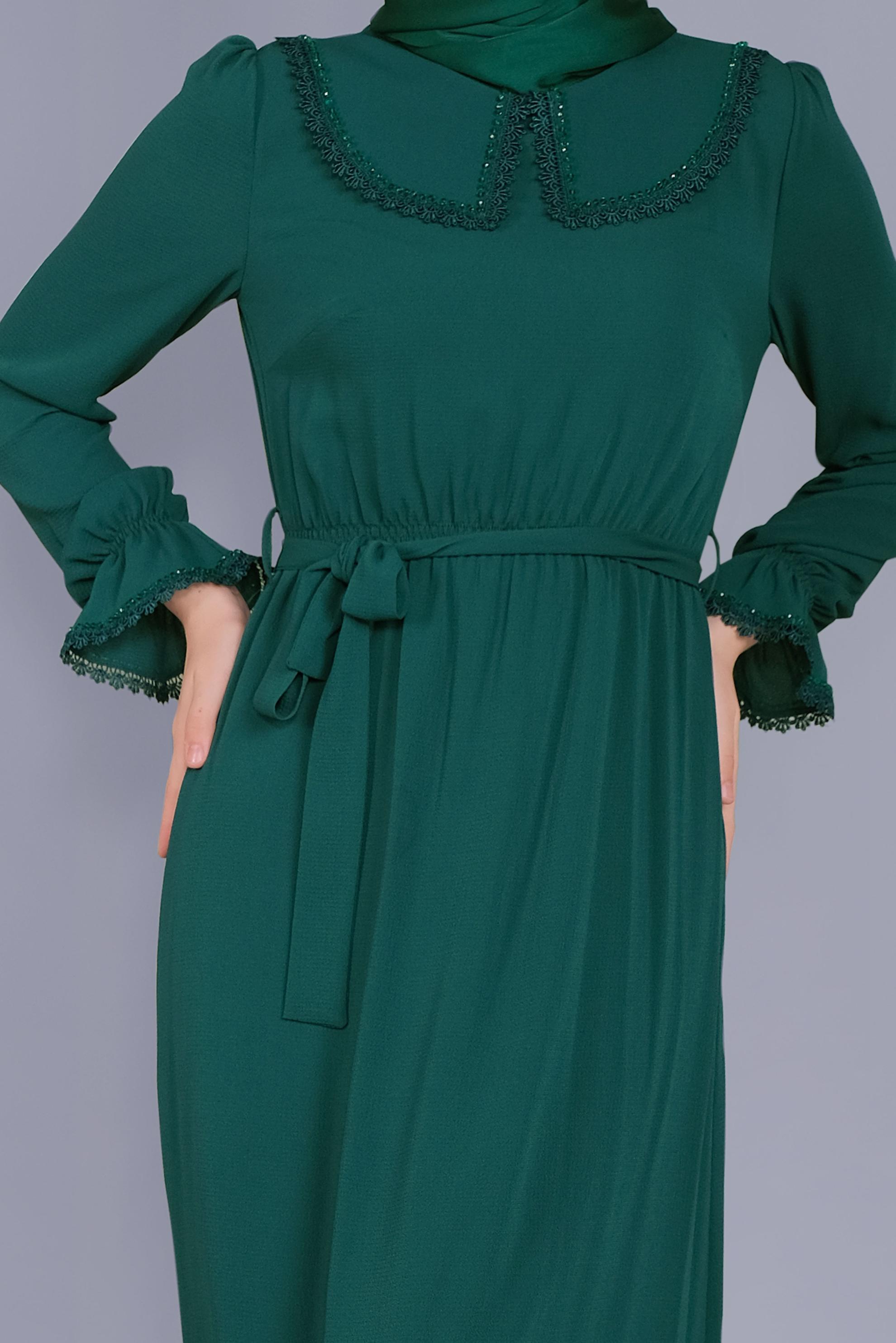 Tesettür giyim YEŞİL BONCUKLU NAKIŞLI MANŞETLERİ LASTİKLİ ELBİSE 40800 