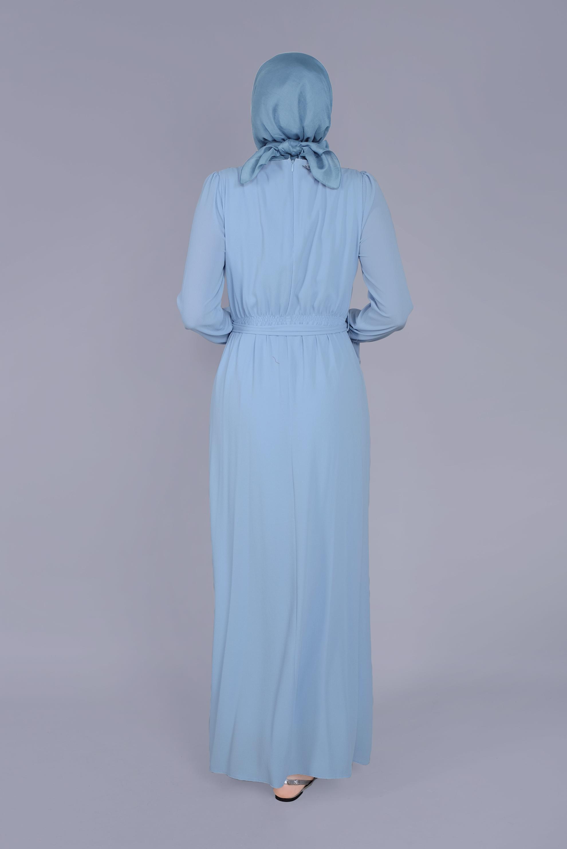 Tesettür giyim MAVİ BONCUKLU NAKIŞLI MANŞETLERİ LASTİKLİ ELBİSE 40800 