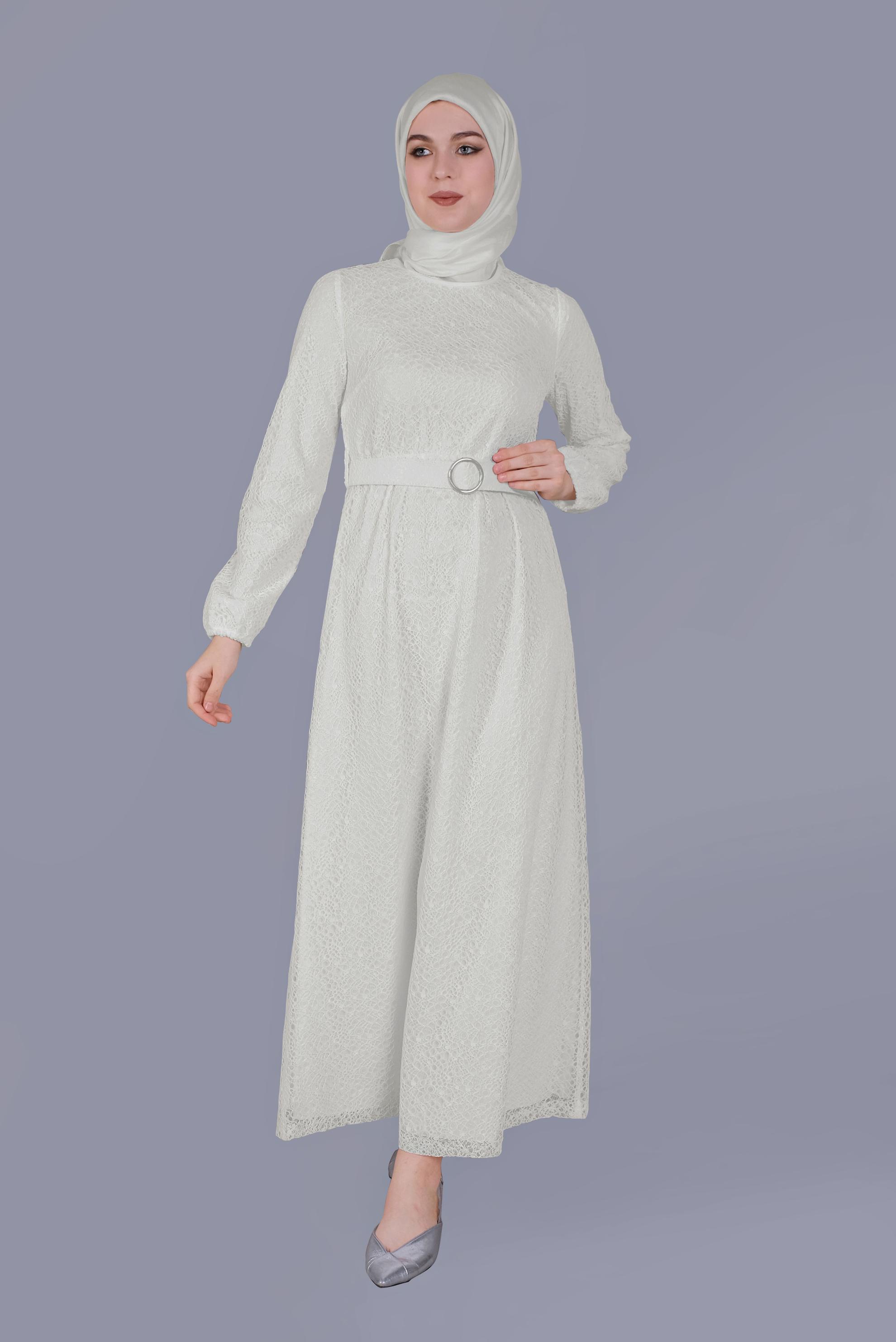 Tesettür giyim BEYAZ MANŞETLERİ LASTİKLİ KEMERLİ DANTEL ELBİSE 40827 