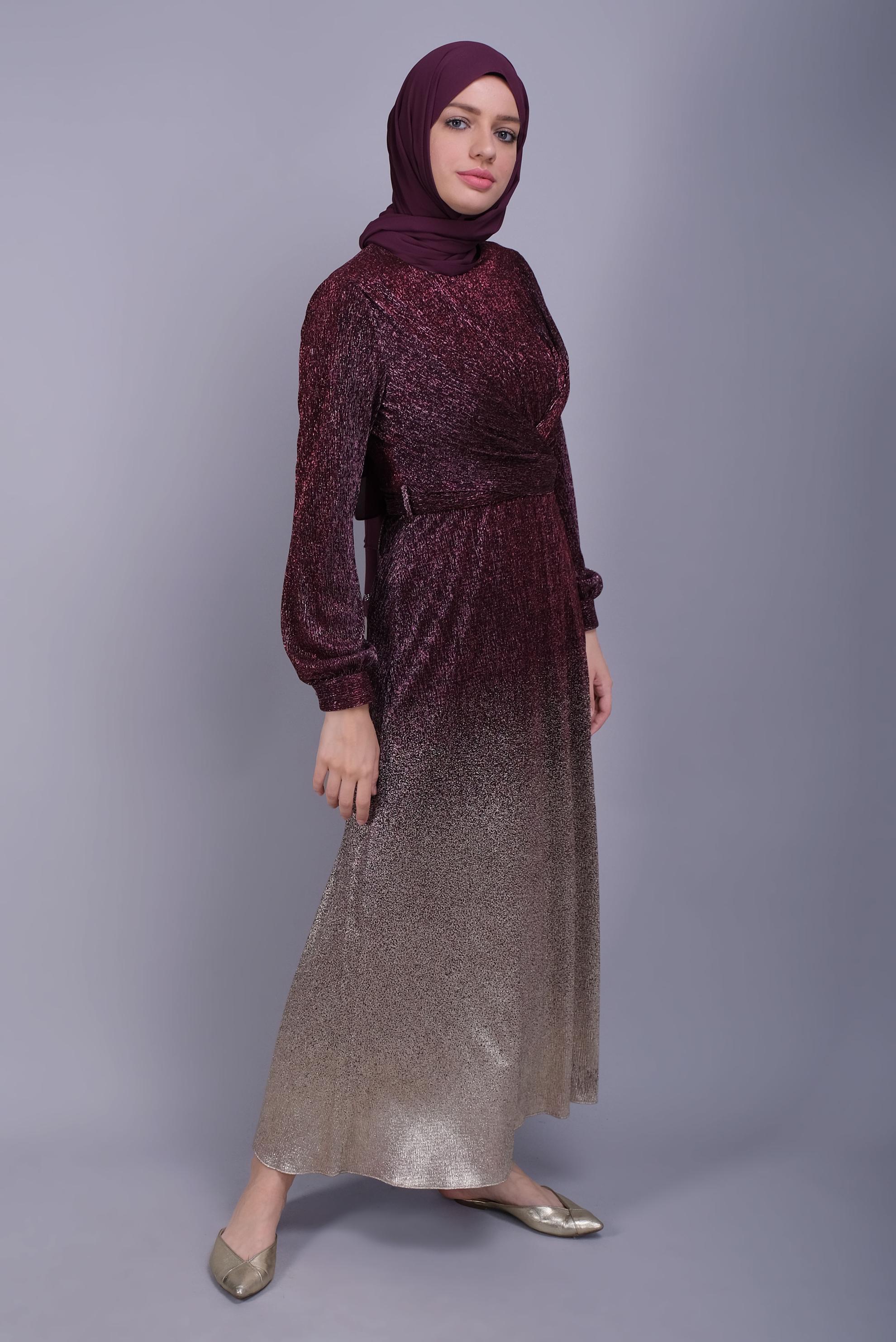 Tesettür giyim BORDO FOİL BASKILI KUŞAKLI ELBİSE  40830 