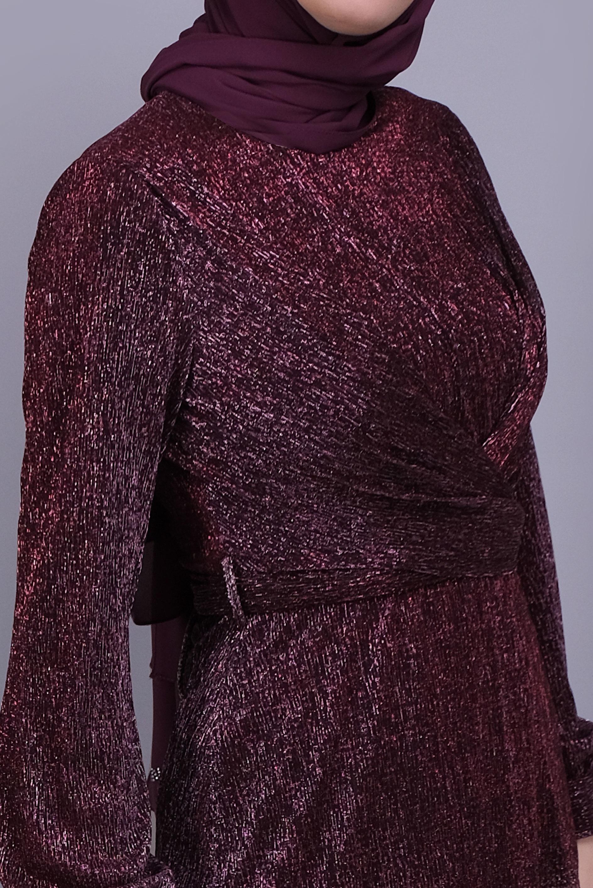 Tesettür giyim BORDO FOİL BASKILI KUŞAKLI ELBİSE  40830 