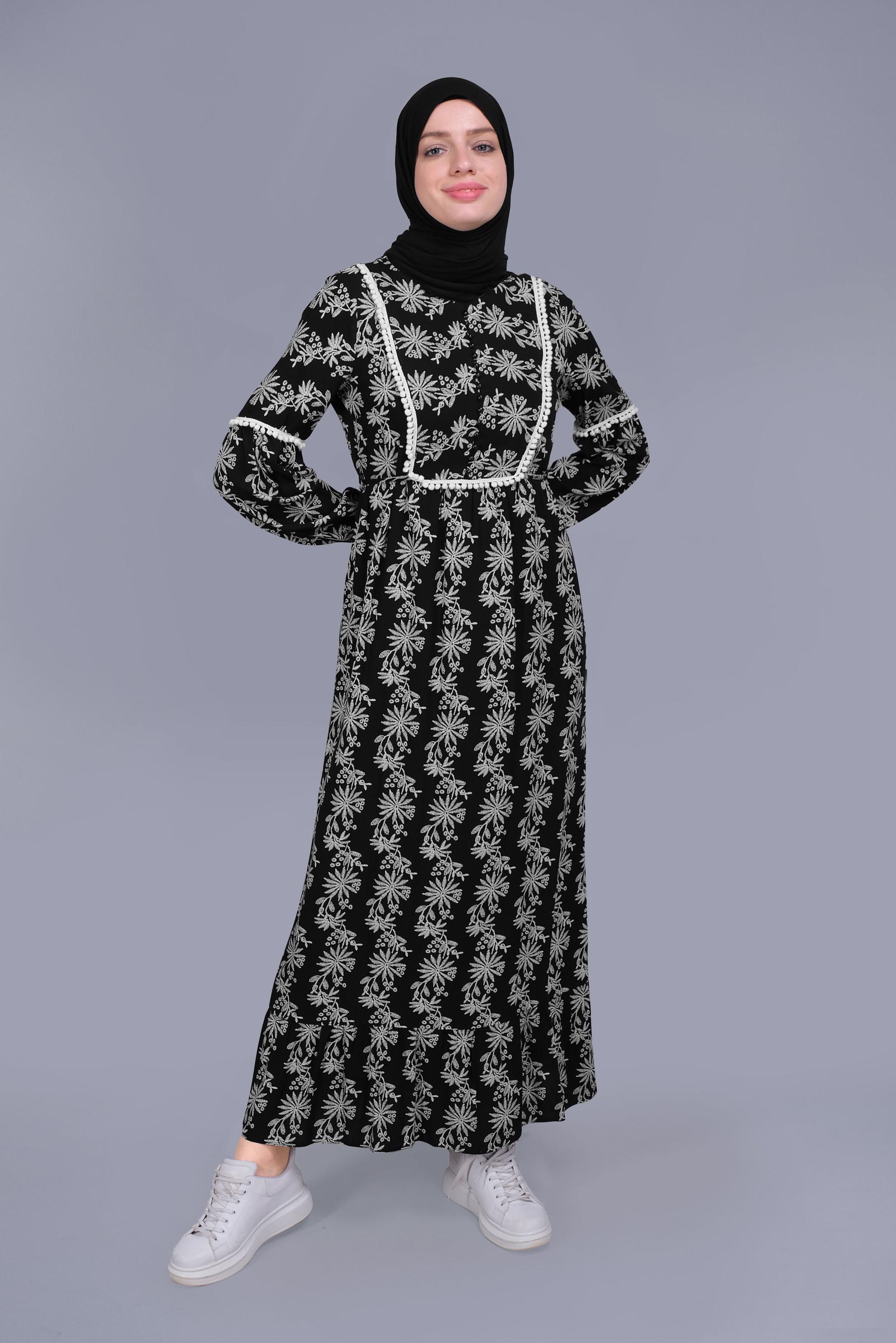 Tesettür giyim SİYAH NAKIŞLI MANŞETLERİ LASTİKLİ ELBİSE 40834 