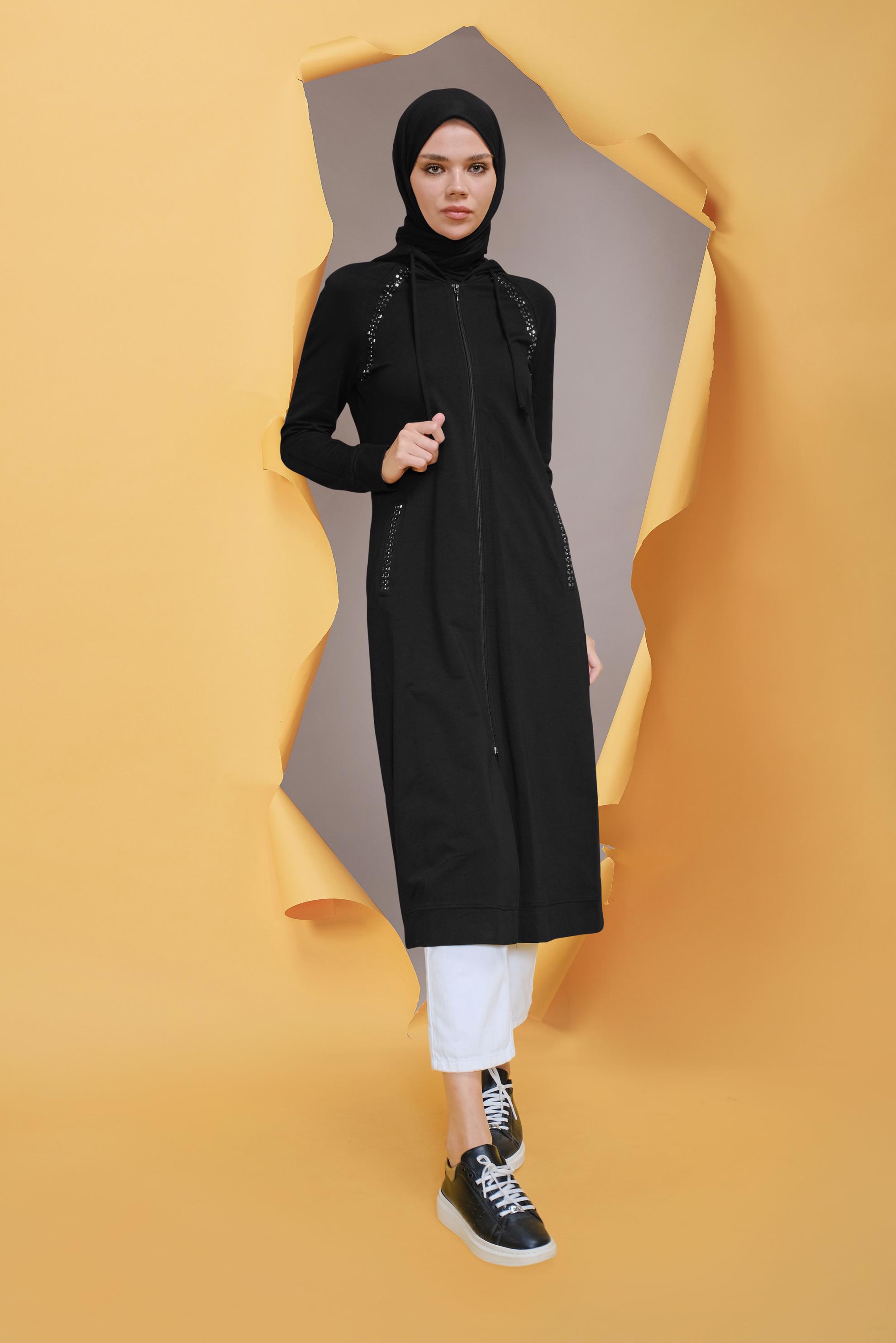 Tesettür giyim SİYAH TAŞ BASKILI EŞOFMAN TUNİK 40721	