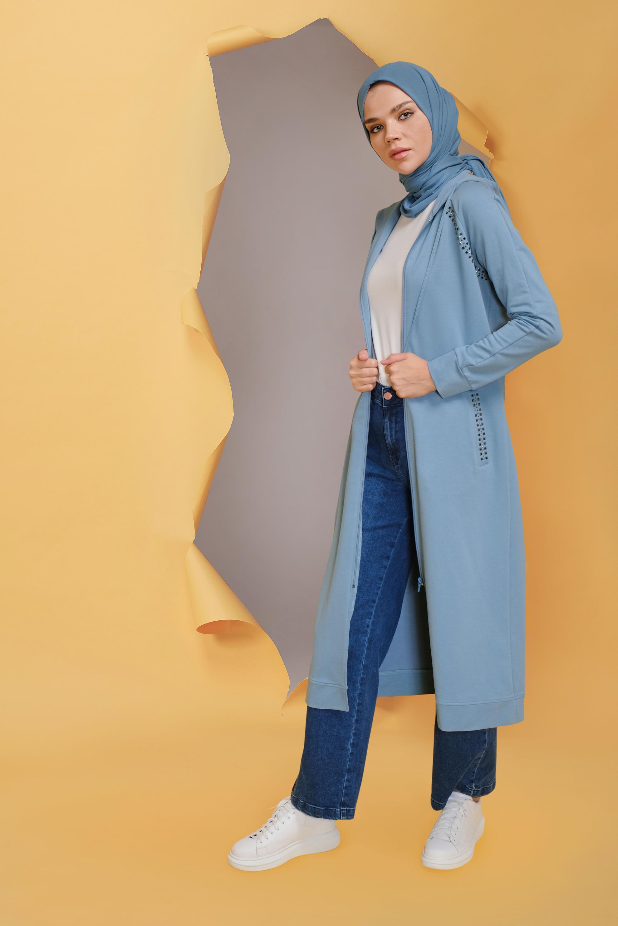 Tesettür giyim MAVİ TAŞ BASKILI EŞOFMAN TUNİK 40721	