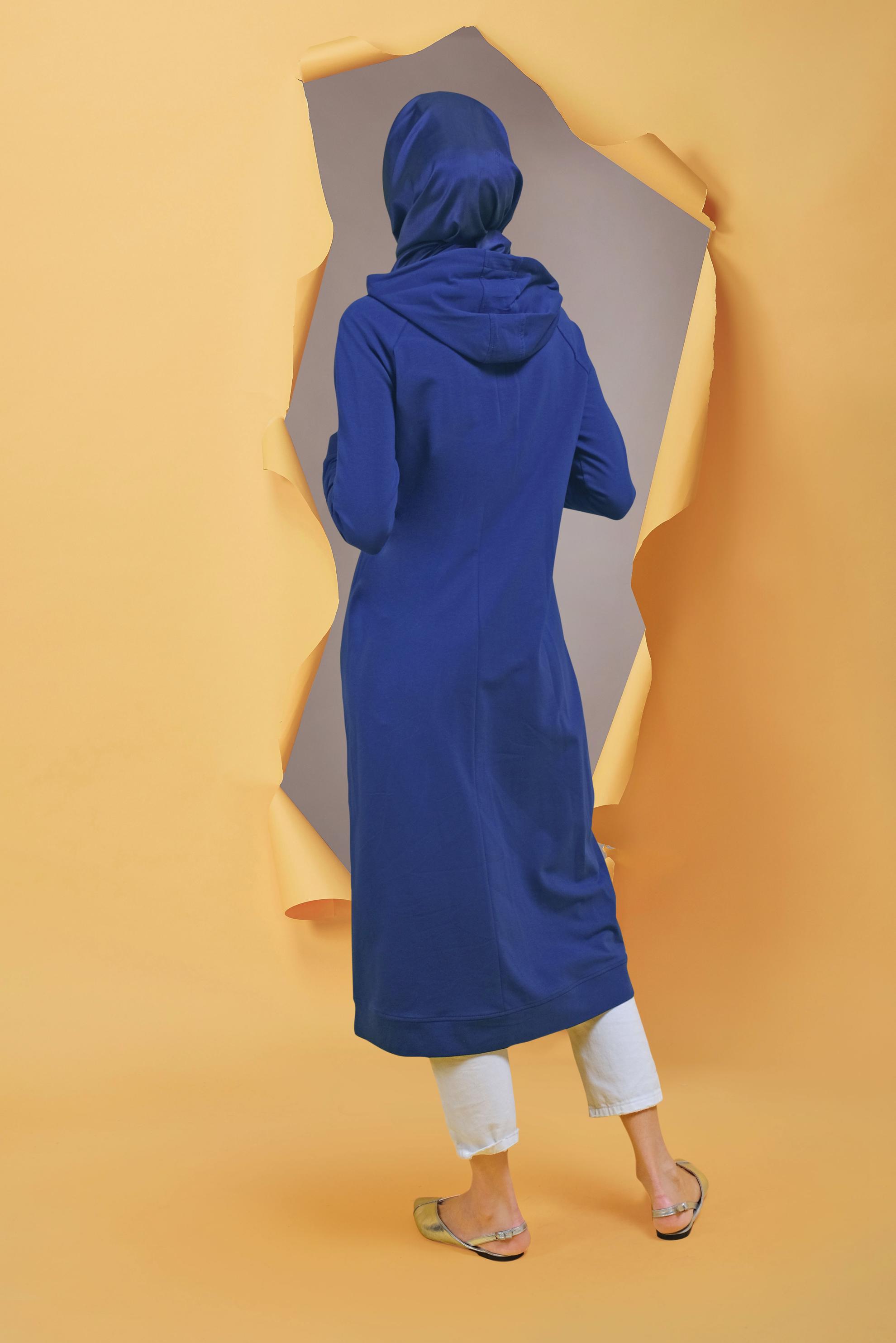 Tesettür giyim LACİVERT TAŞ BASKILI EŞOFMAN TUNİK 40721	