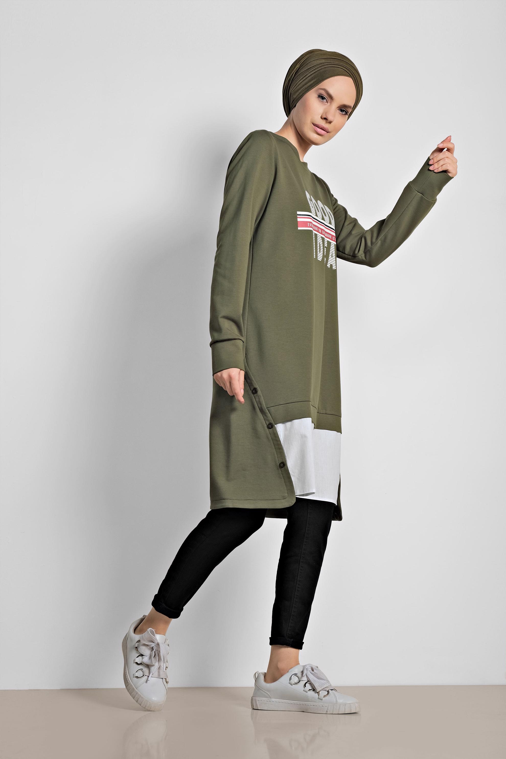 Tesettür giyim HAKİ YANDAN DÜĞME DETAYLI SPOR TUNİK 4896	