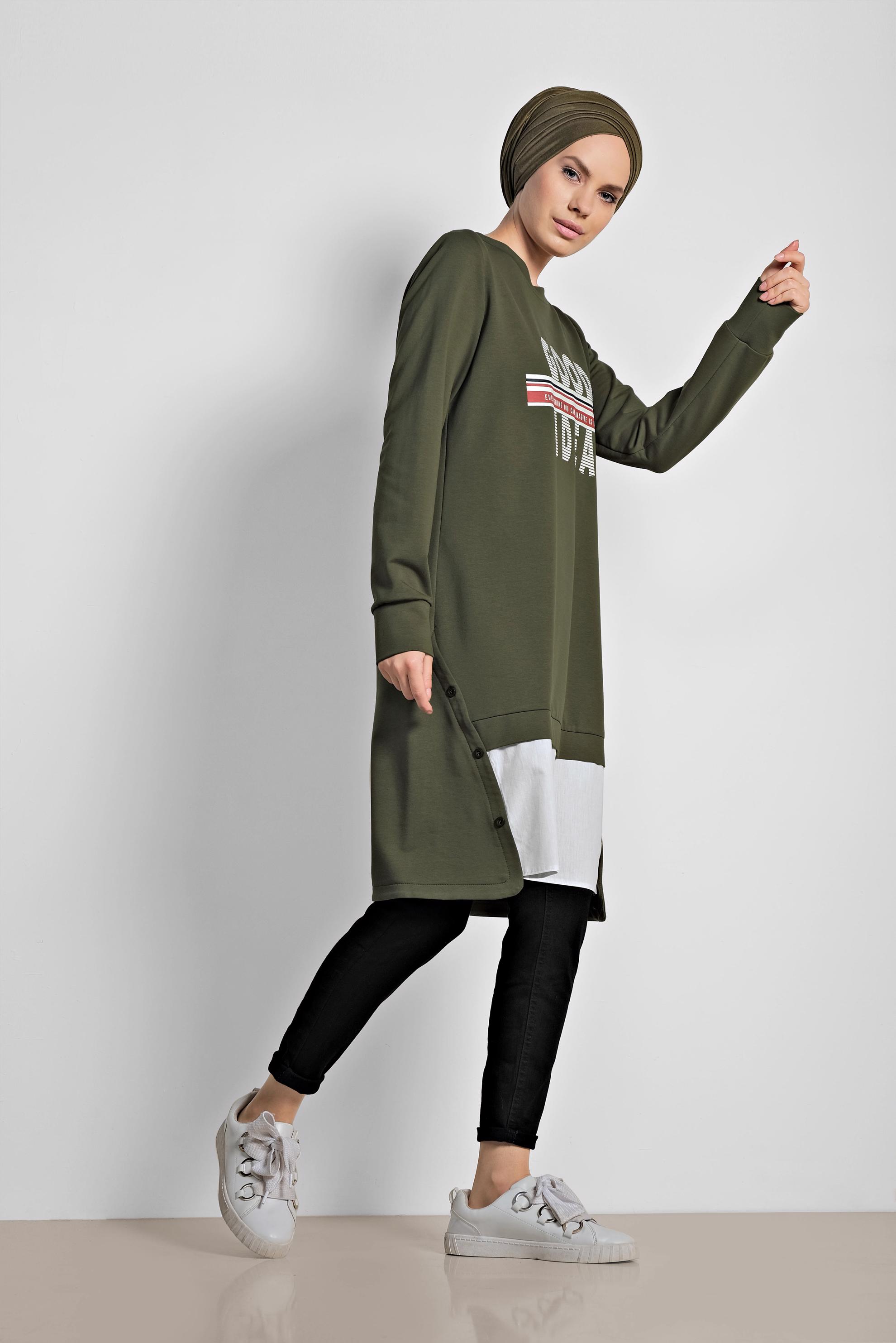 Tesettür giyim HAKİ YANDAN DÜĞME DETAYLI SPOR TUNİK 4896	