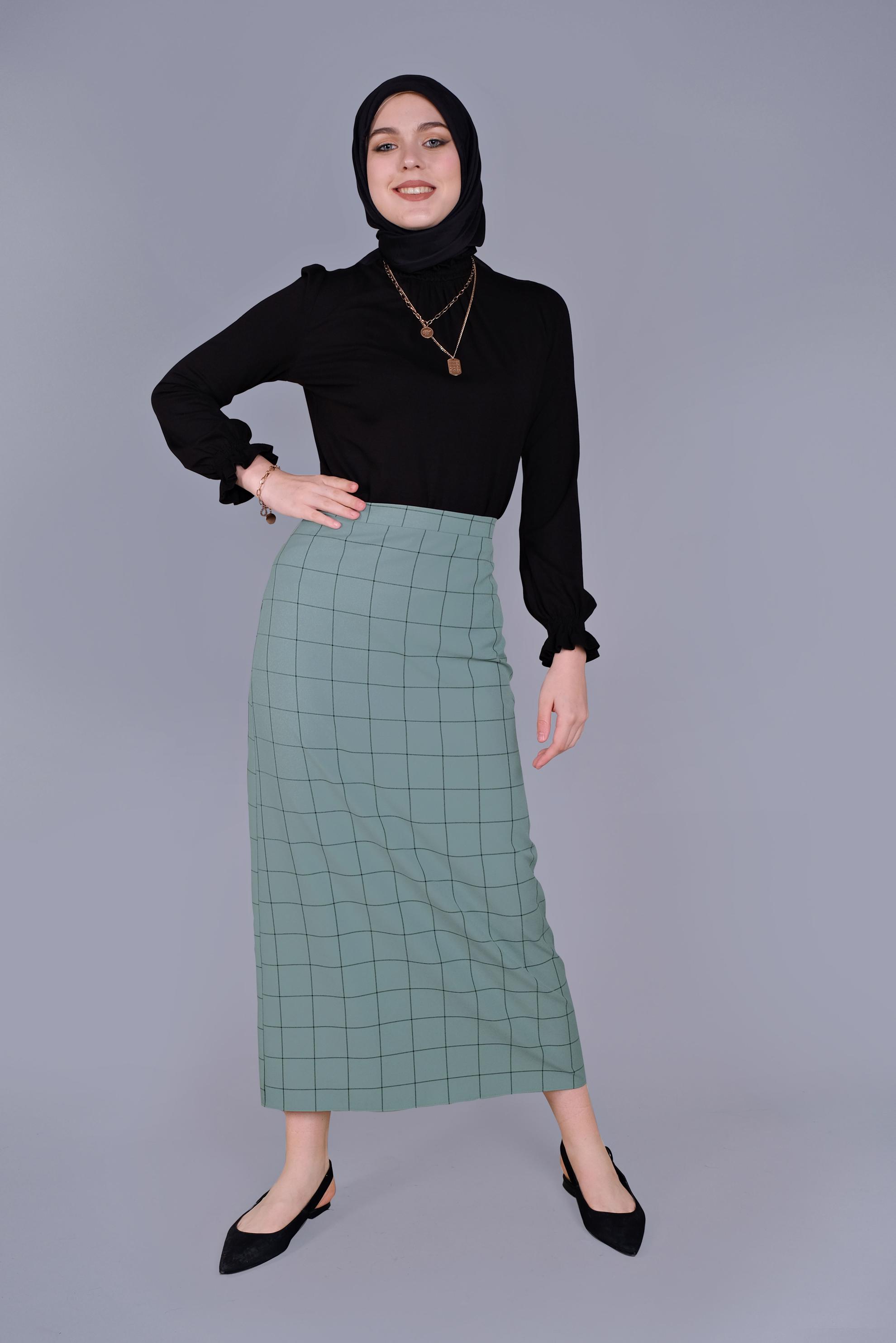 Tesettür giyim YEŞİL KARELİ KALEM ETEK 60092 