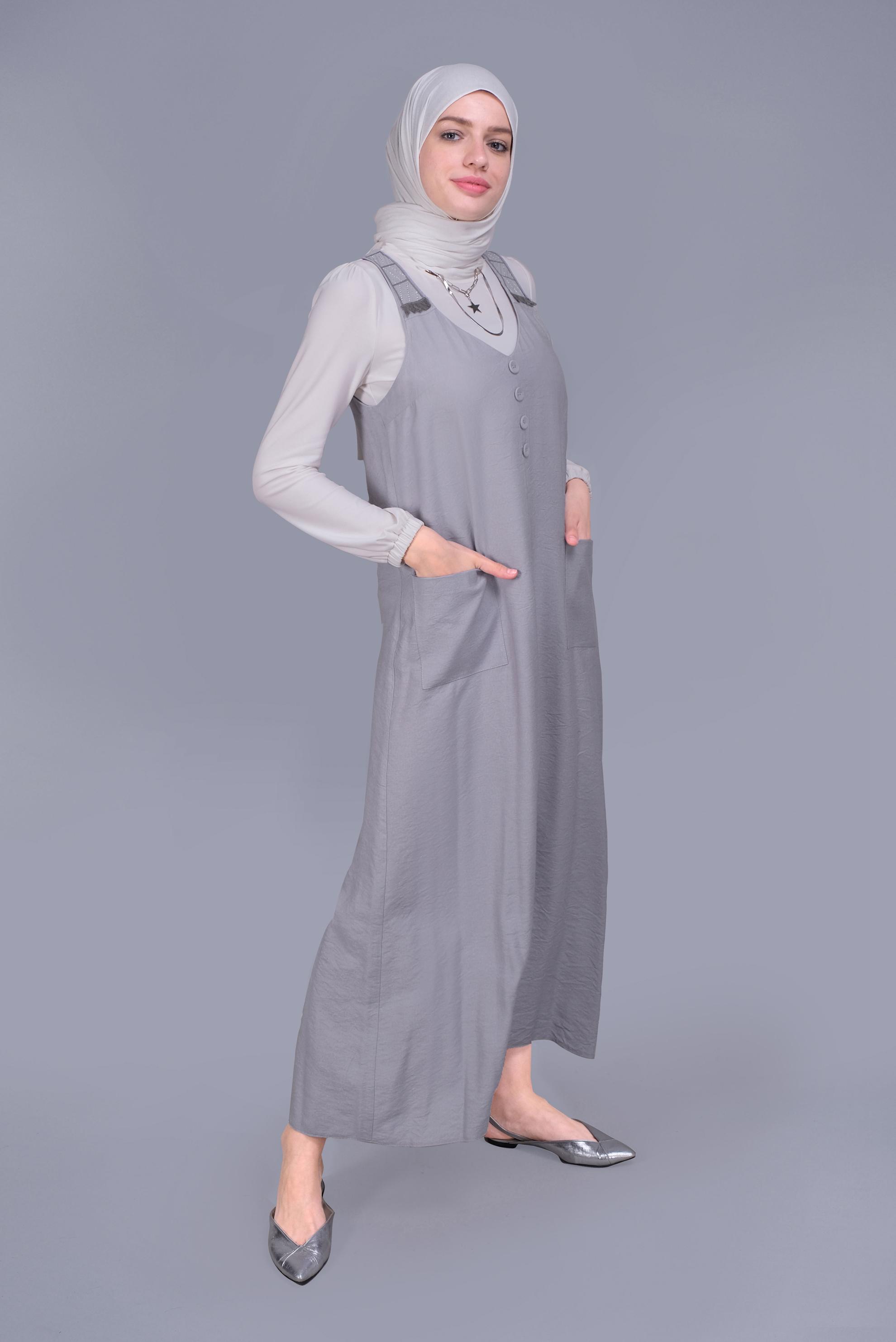Tesettür giyim GRİ PÜSKÜL DETAYLI CEPLİ JİLE 40781 