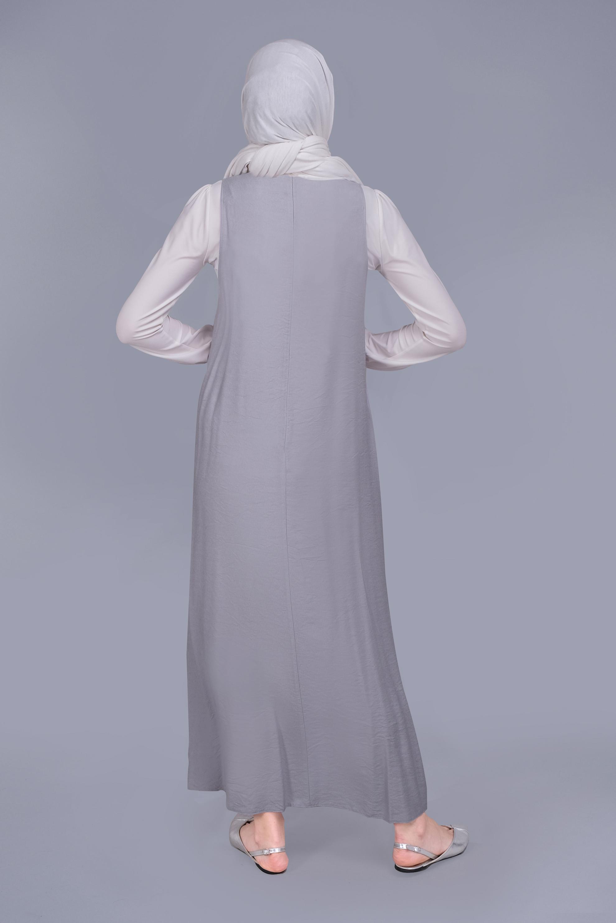 Tesettür giyim GRİ PÜSKÜL DETAYLI CEPLİ JİLE 40781 