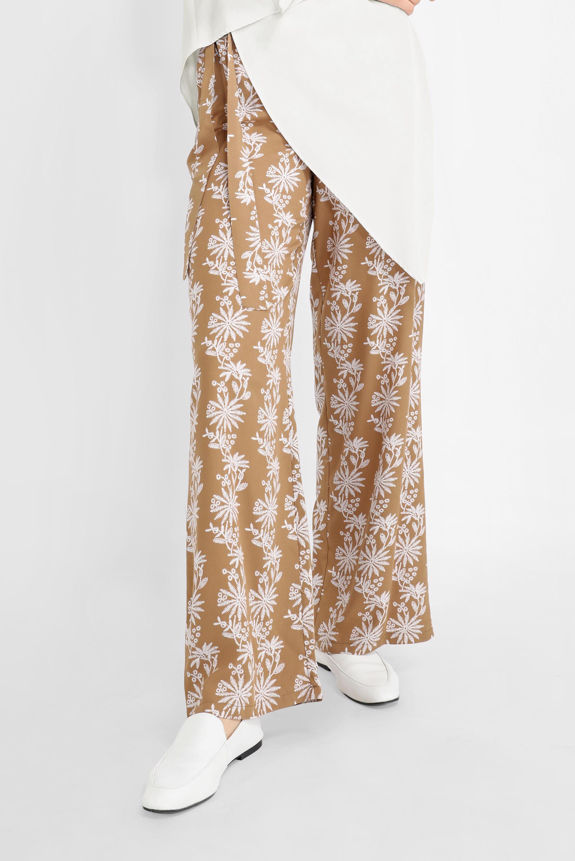 Tesettür giyim KAHVE NAKIŞLI KUŞAKLI PANTOLON 70107