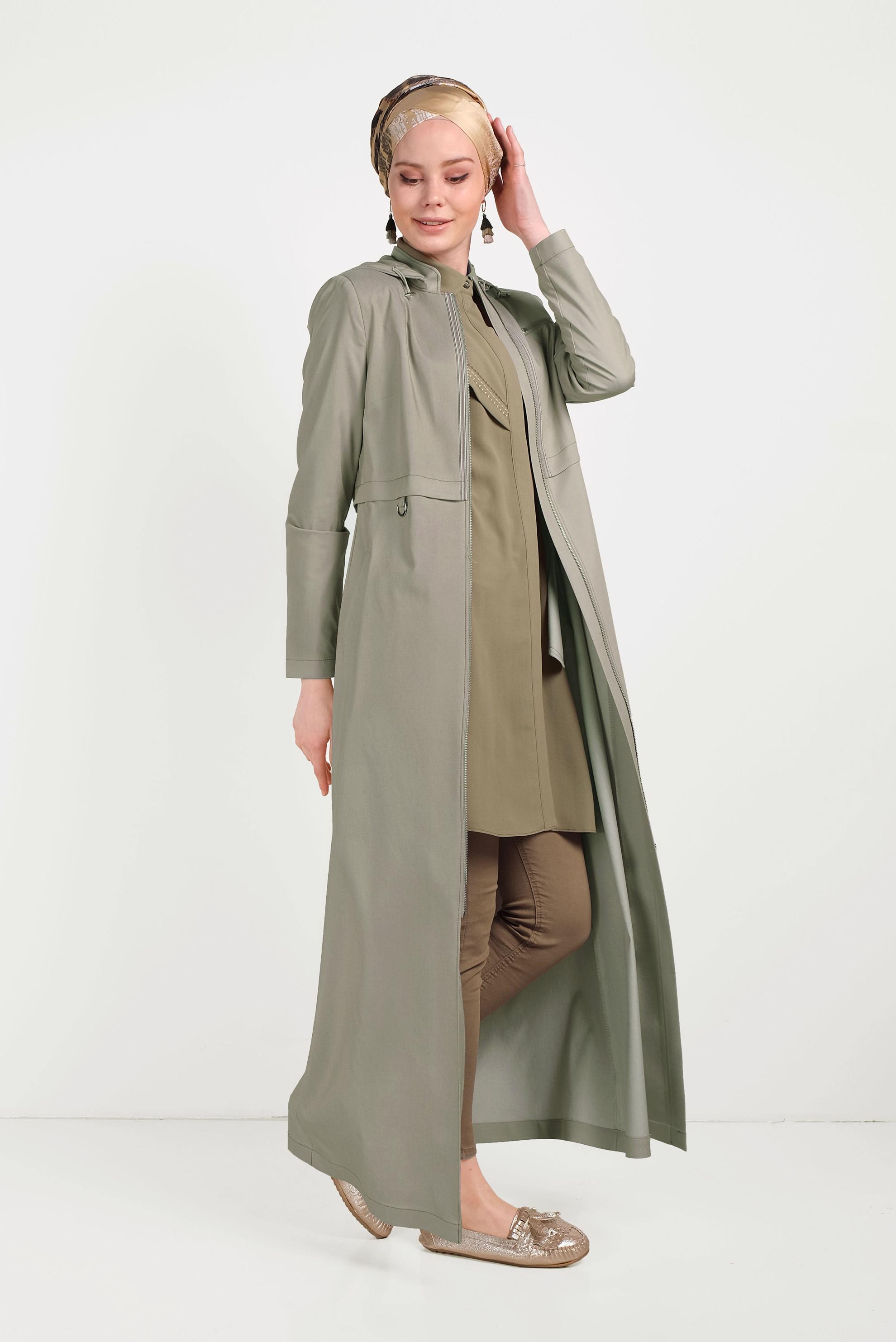 Tesettür giyim HAKİ KAPÜŞONLU FERMUARLI SPOR PARDESÜ 10158