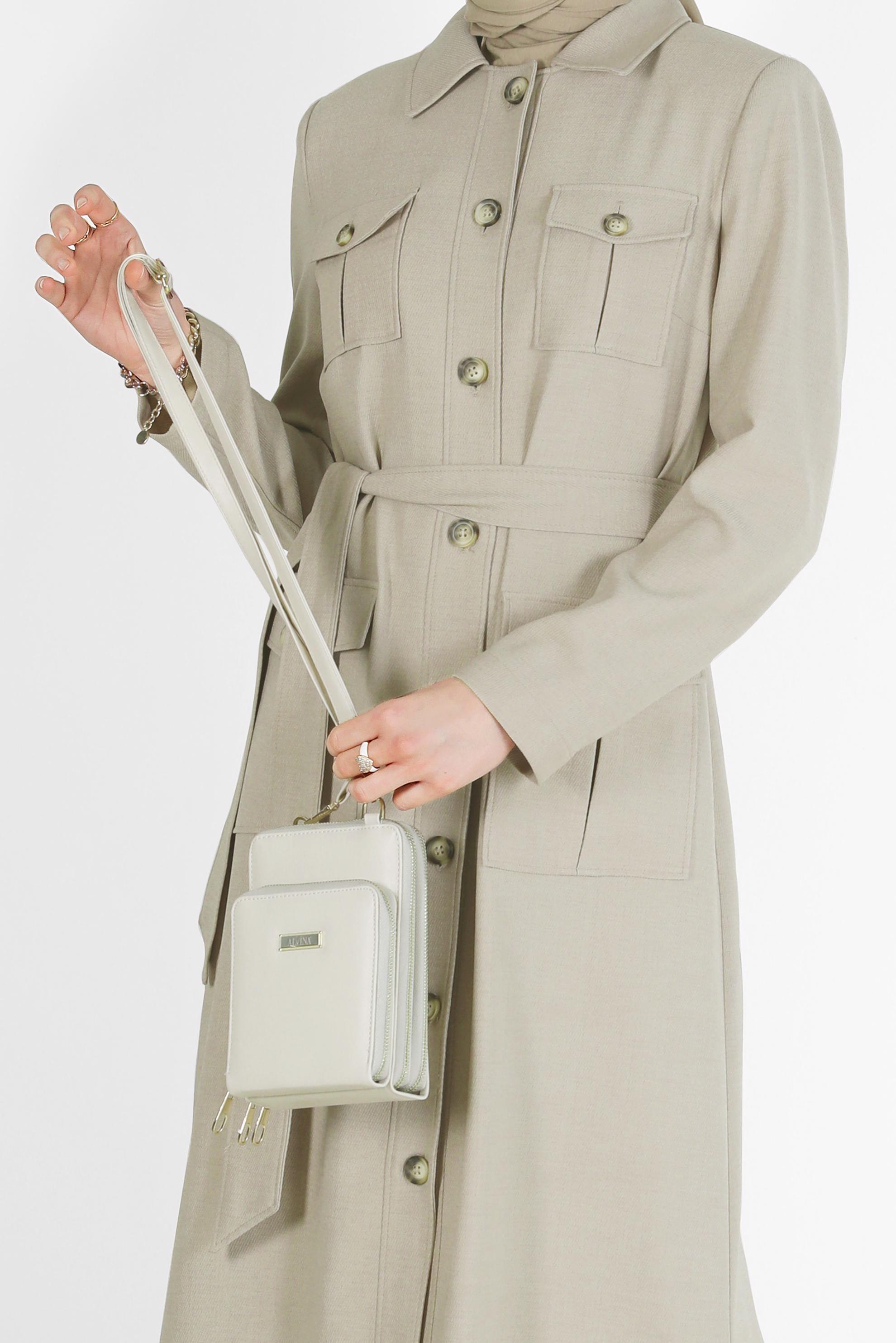 Tesettür giyim BEJ KUŞAKLI DÜĞMELİ PARDESÜ 10163