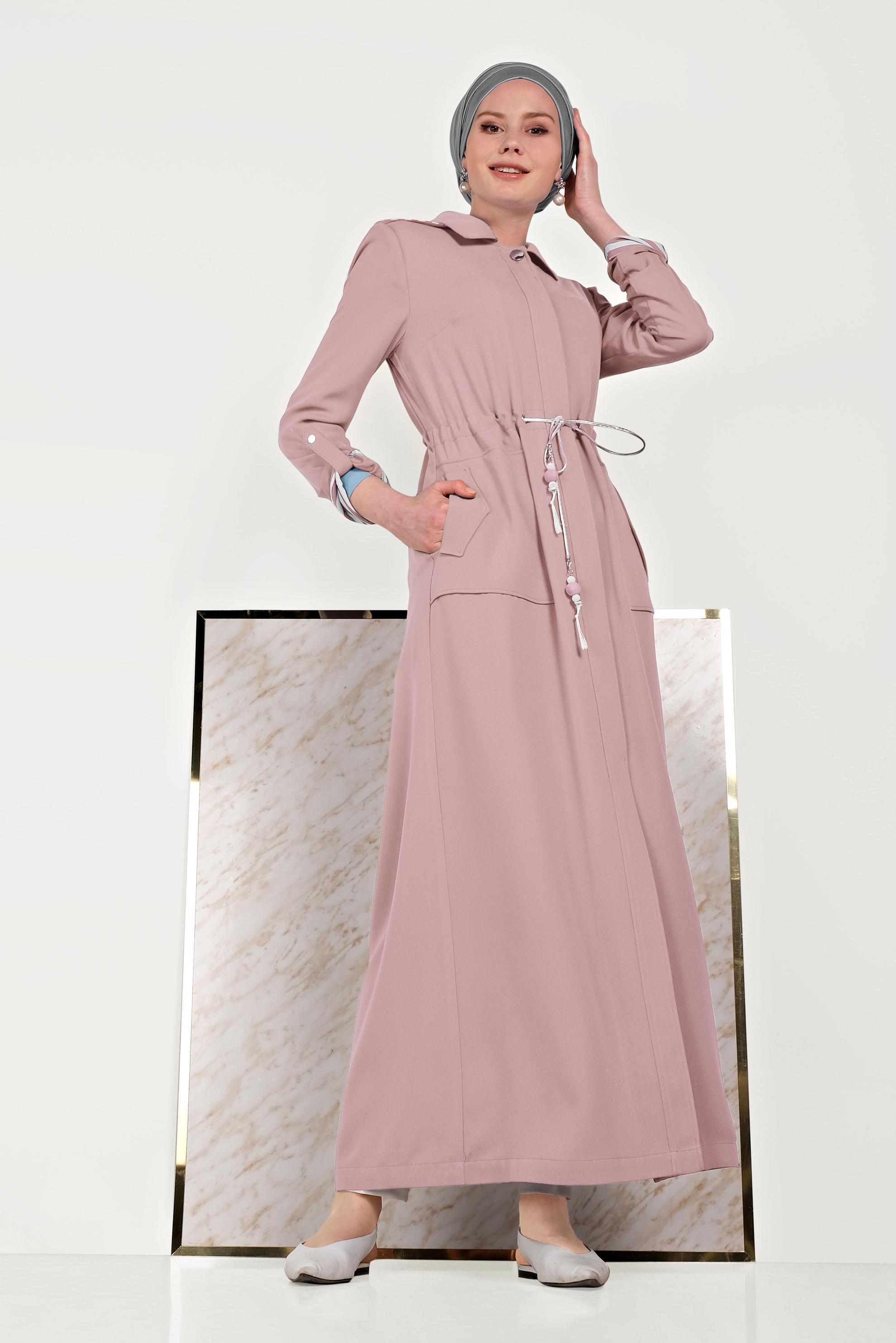 Tesettür giyim PUDRA BELİ BÜZGÜLÜ KAPÜŞONLU PARDESÜ 10168