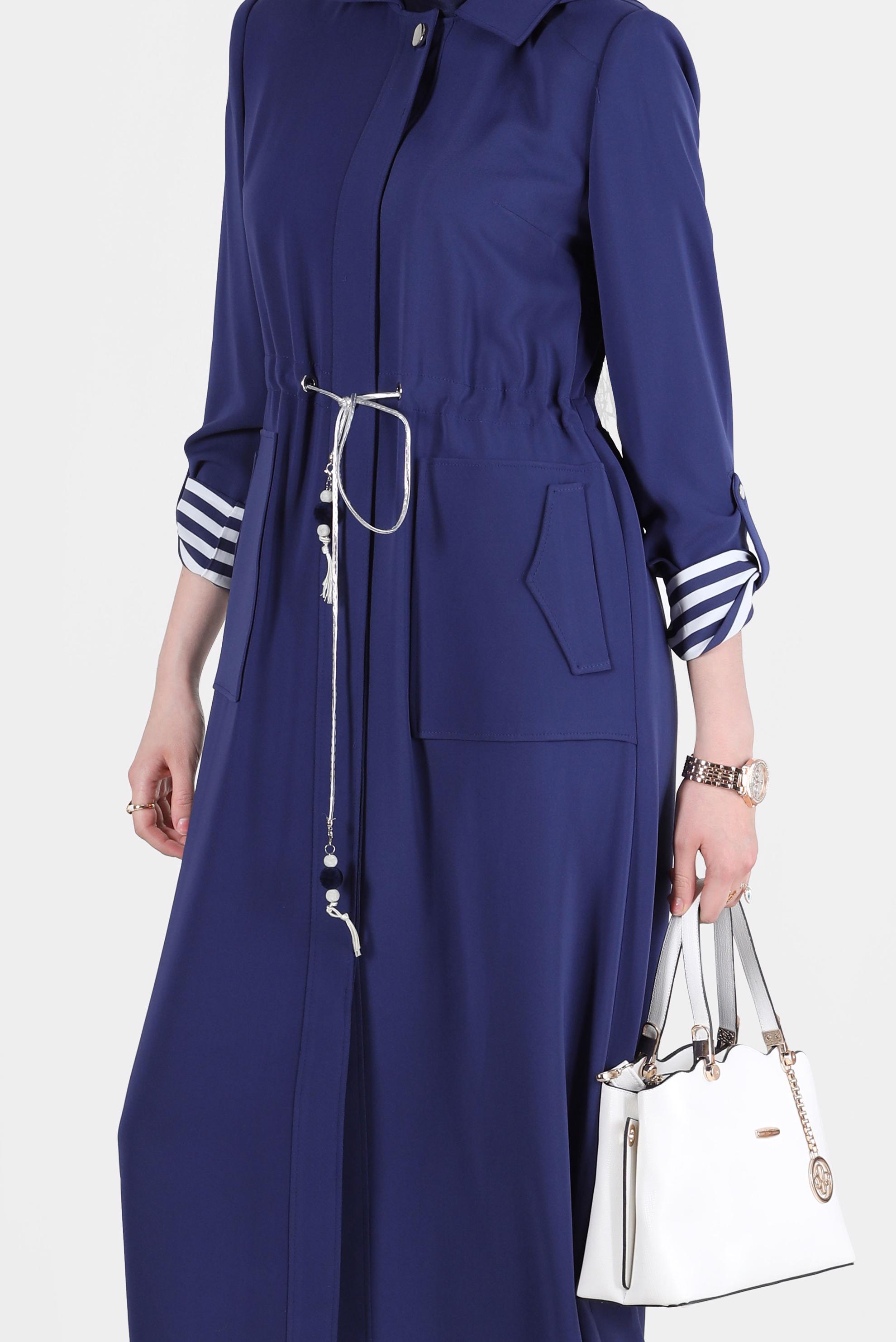 Tesettür giyim LACİVERT BELİ BÜZGÜLÜ KAPÜŞONLU PARDESÜ 10168