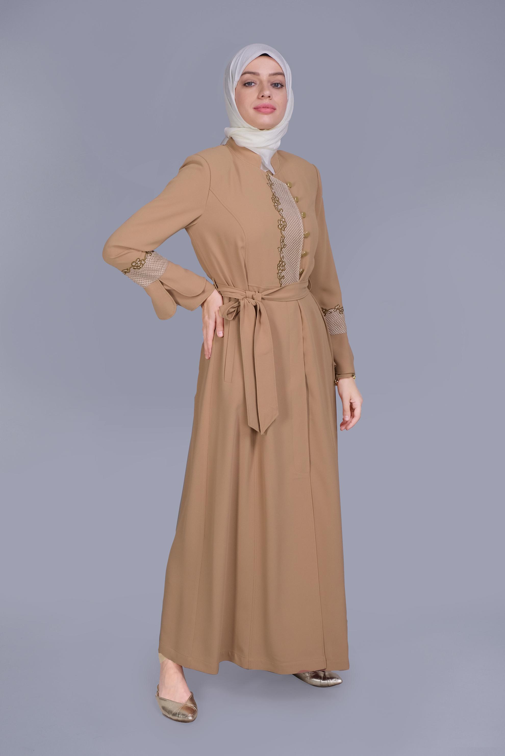 Vêtements hijab BRUN COUCHE DE FINITION DÉTAILLÉE DE BRODERIE 10199 