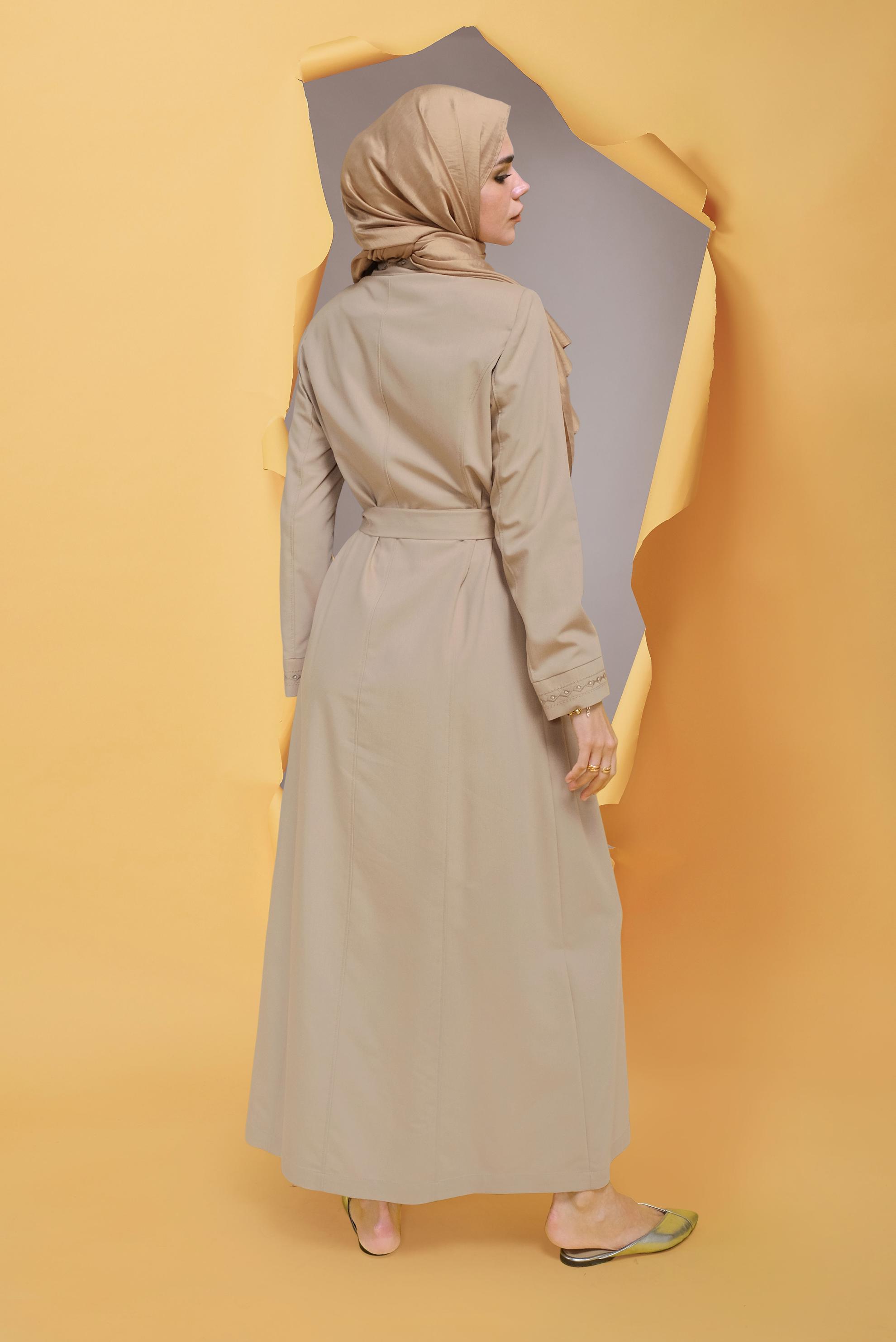 Tesettür giyim KAHVE NAKIŞLI BONCUKLU PARDESÜ 10219