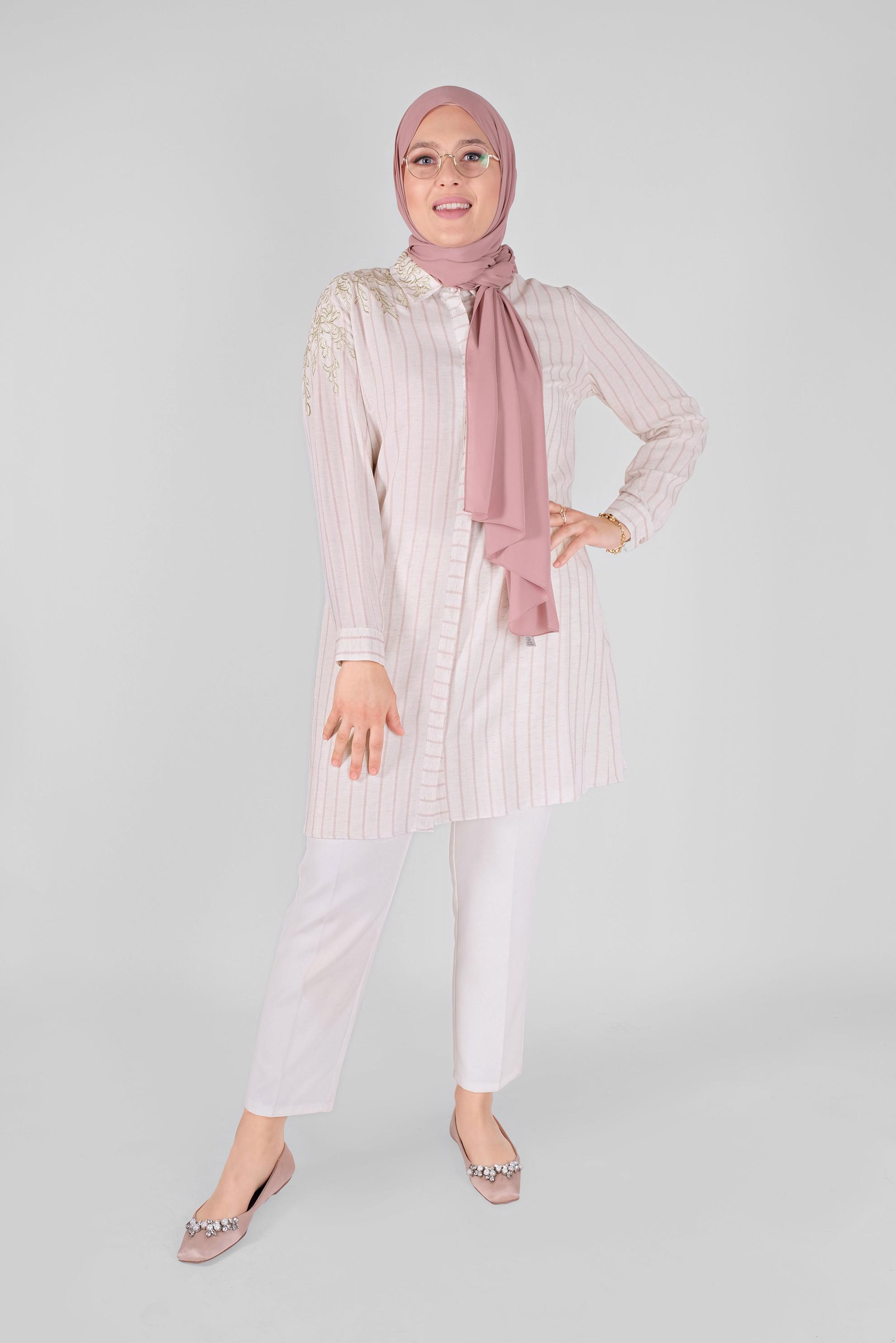 Tesettür giyim PUDRA ÇİZGİLİ NAKIŞLI TUNİK 40702 