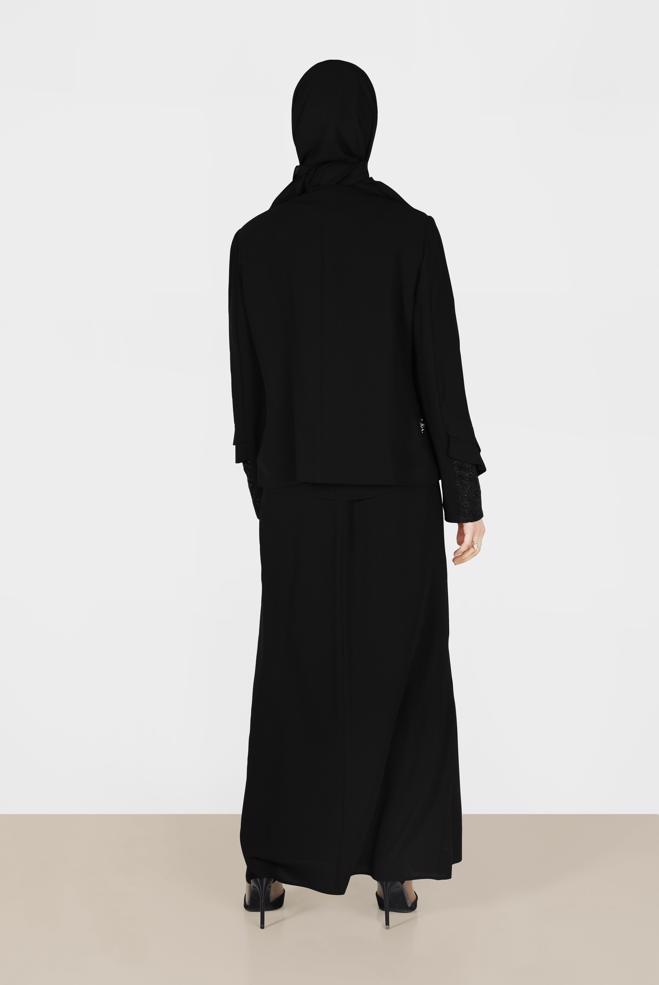 Tesettür giyim SİYAH İŞLEMELİ SİMLİ ÜÇLÜ ETEKLİ TAKIM 30023  - ALVİNA