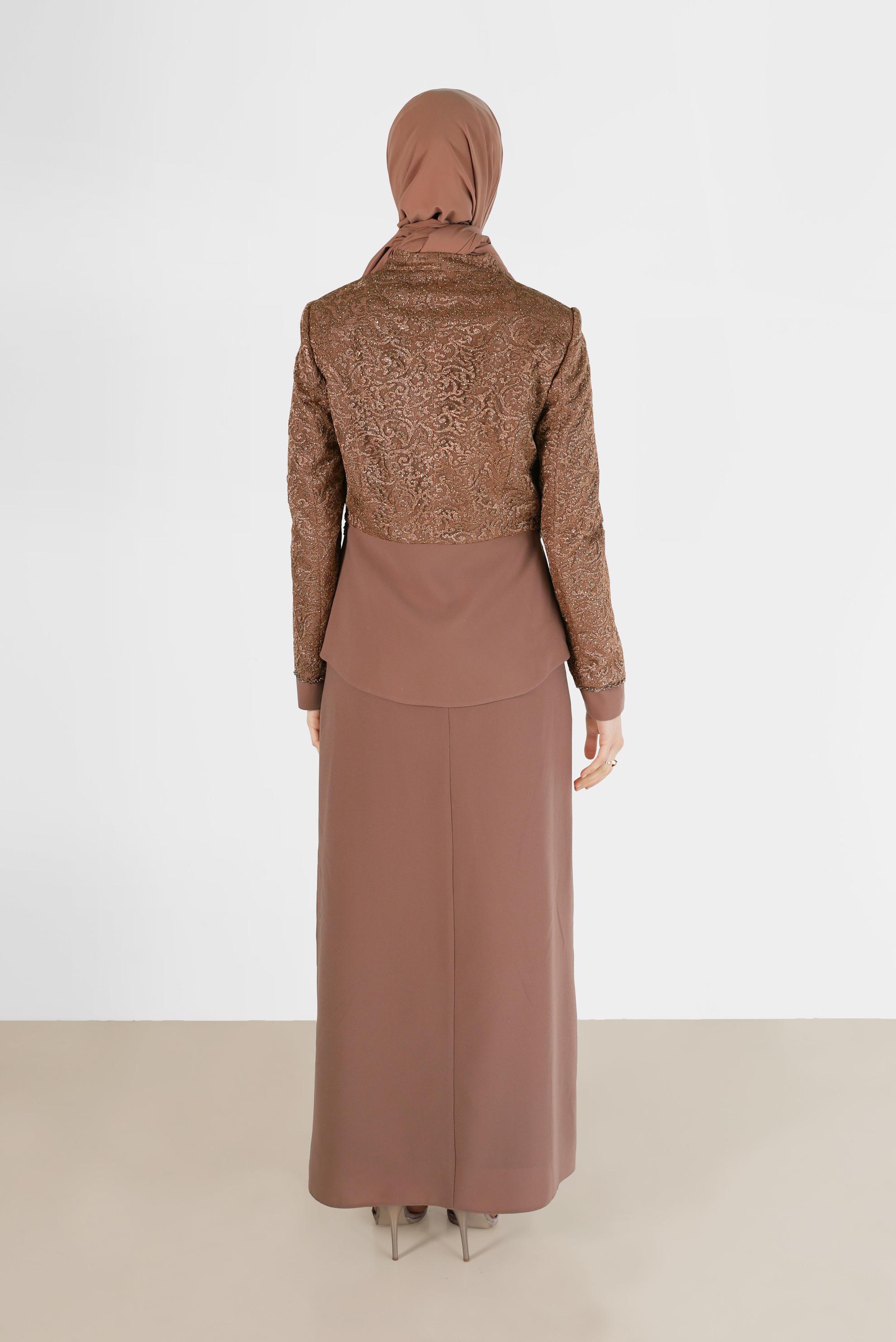 Tesettür giyim KAHVE BONCUK İŞLEMELİ DANTELLİ ÜÇLÜ ETEKLİ TAKIM 30048 