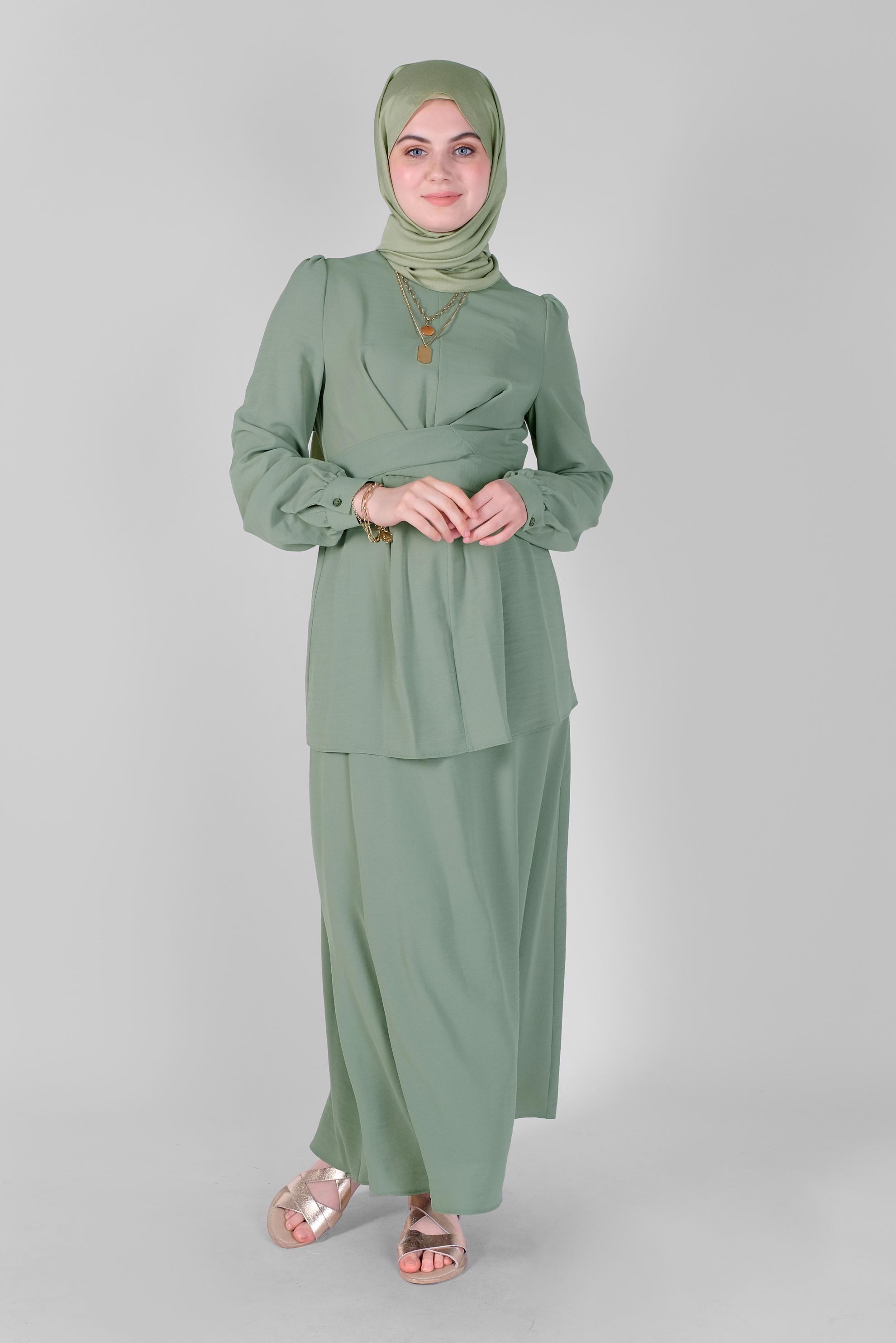 Tesettür giyim YEŞİL  KUŞAKLI İKİLİ ETEKLİ TAKIM  40787 