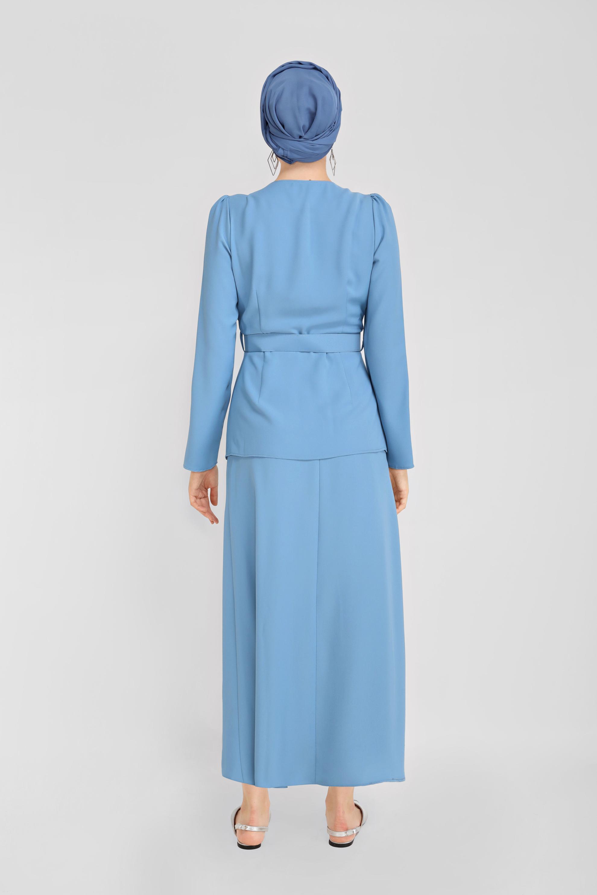 Tesettür giyim MAVİ BOYDAN DÜĞMELİ İKİLİ ETEKLİ TAKIM 40793 