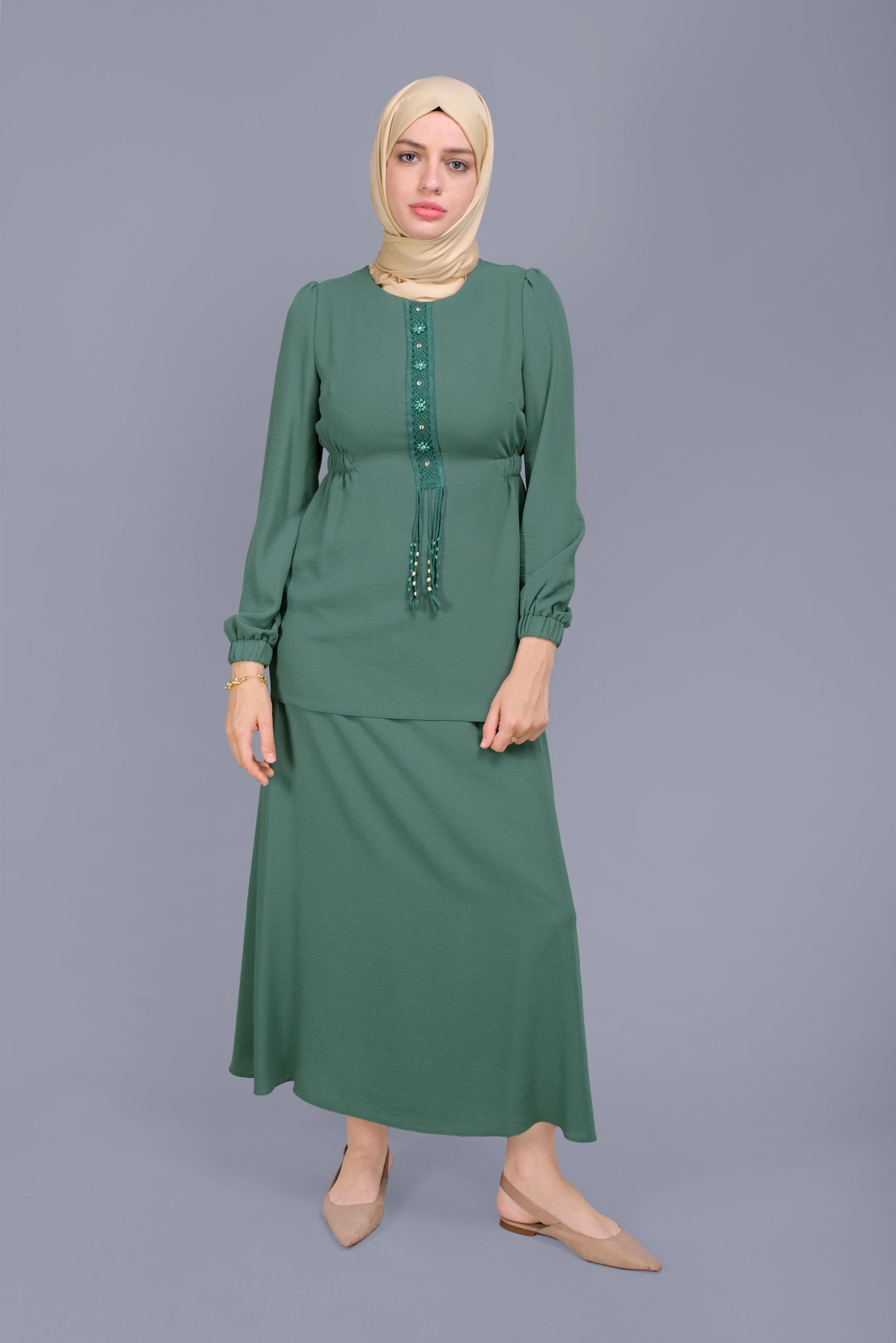 Tesettür giyim YEŞİL DANTELLİ BONCUKLU İKİLİ ETEKLİ TAKIM 40810 