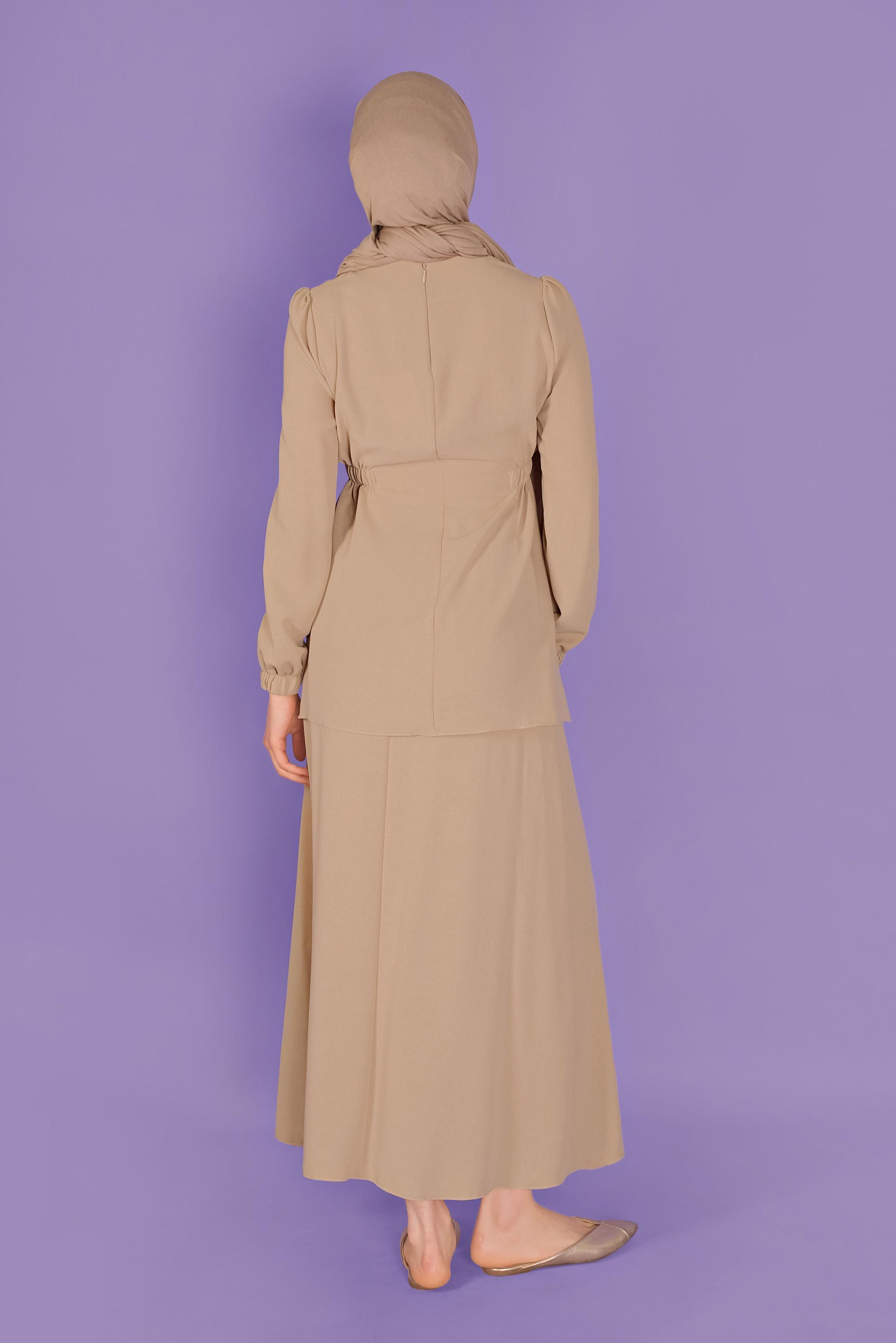 Tesettür giyim BEJ DANTELLİ BONCUKLU İKİLİ ETEKLİ TAKIM 40810 