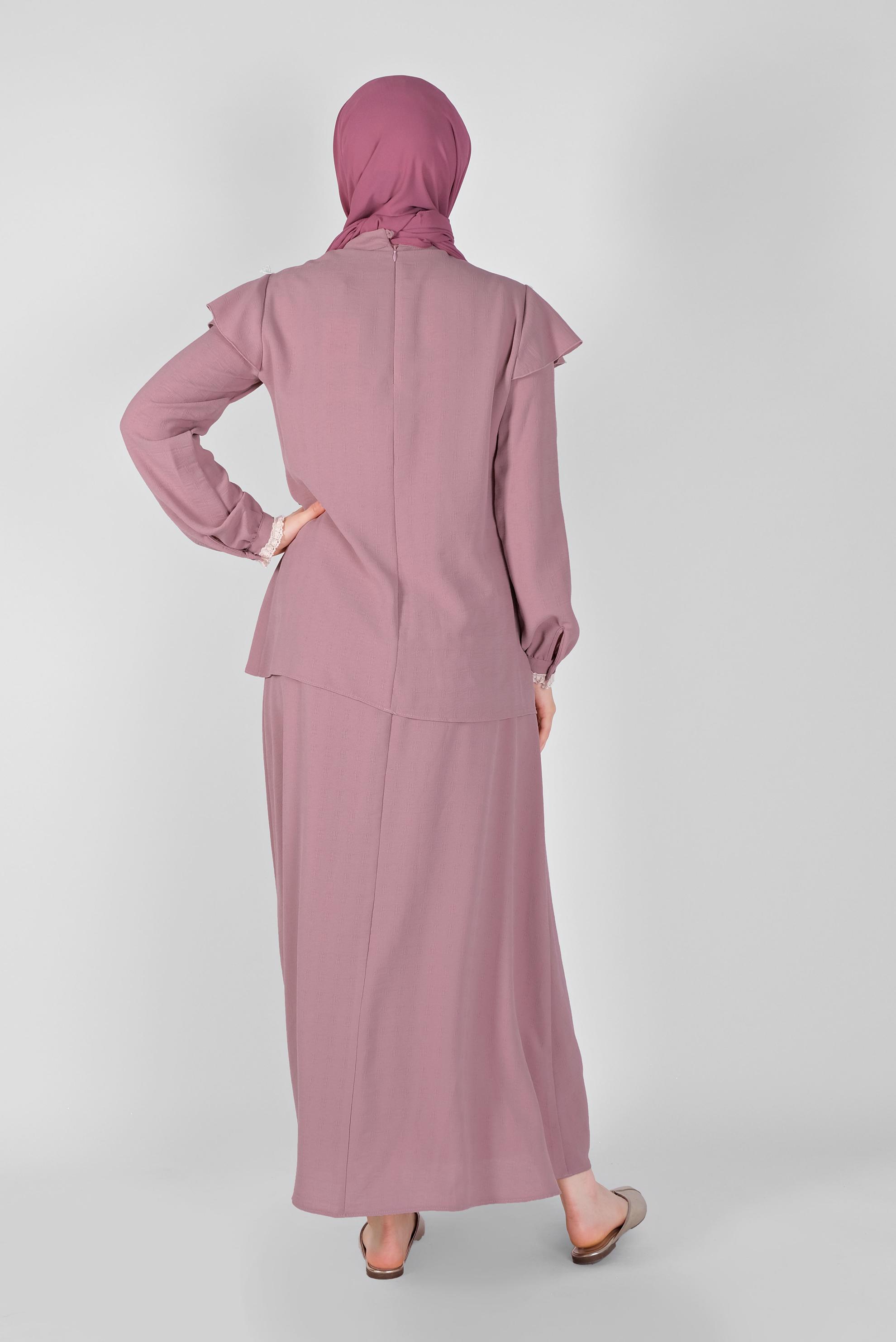 Tesettür giyim PUDRA FIRFIRLI KEMERLİ ETEKLİ TAKIM 40811