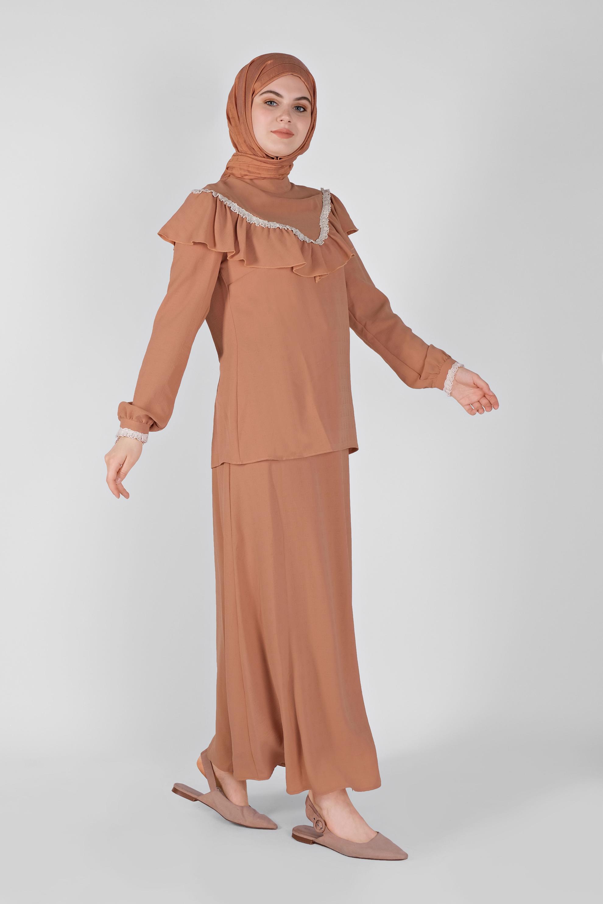 Tesettür giyim PEMBE FIRFIRLI KEMERLİ ETEKLİ TAKIM 40811
