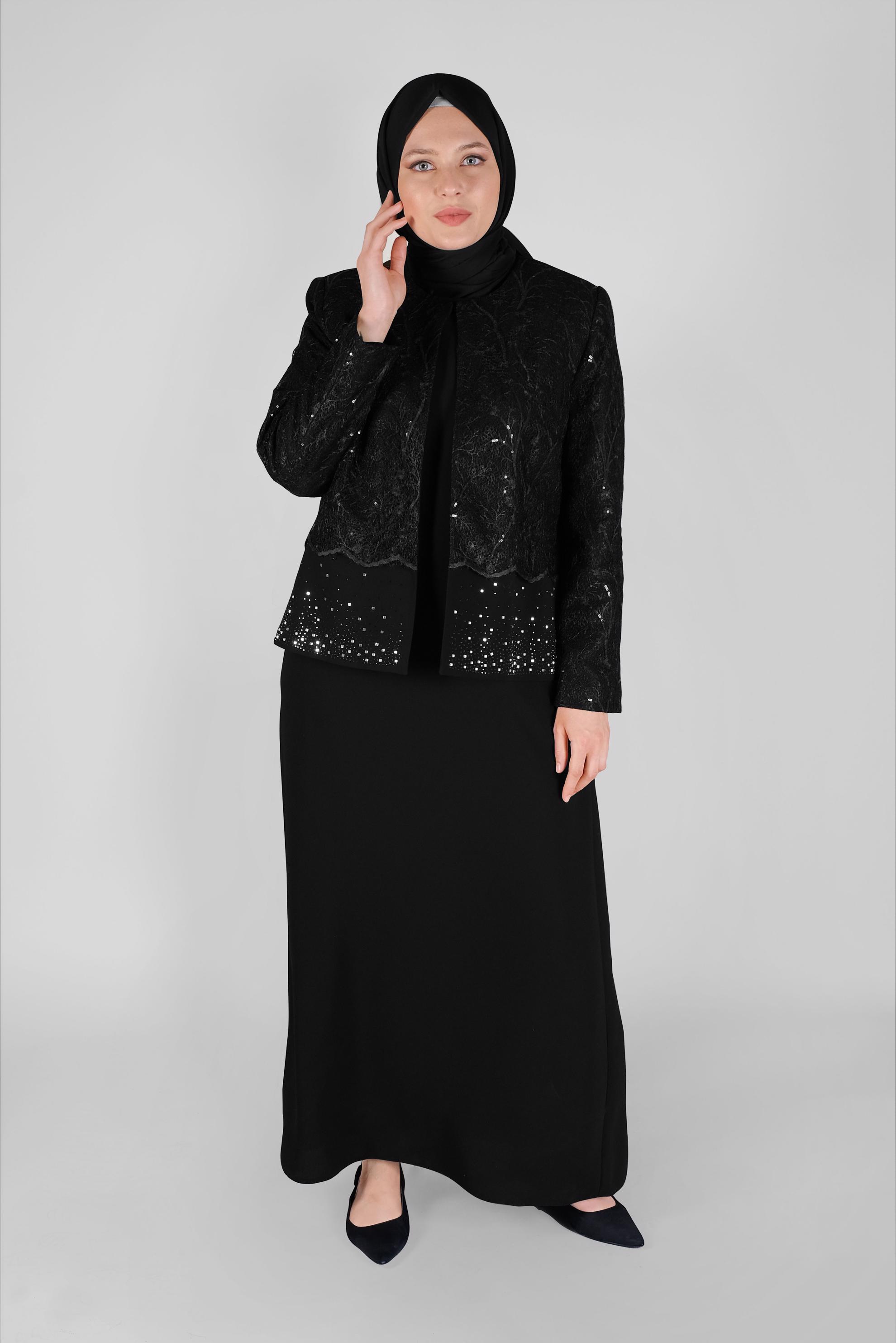 Tesettür giyim SİYAH DANTELLİ TAŞ BASKILI PULLU CEKETLİ İKİLİ ELBİSELİ TAKIM 30054