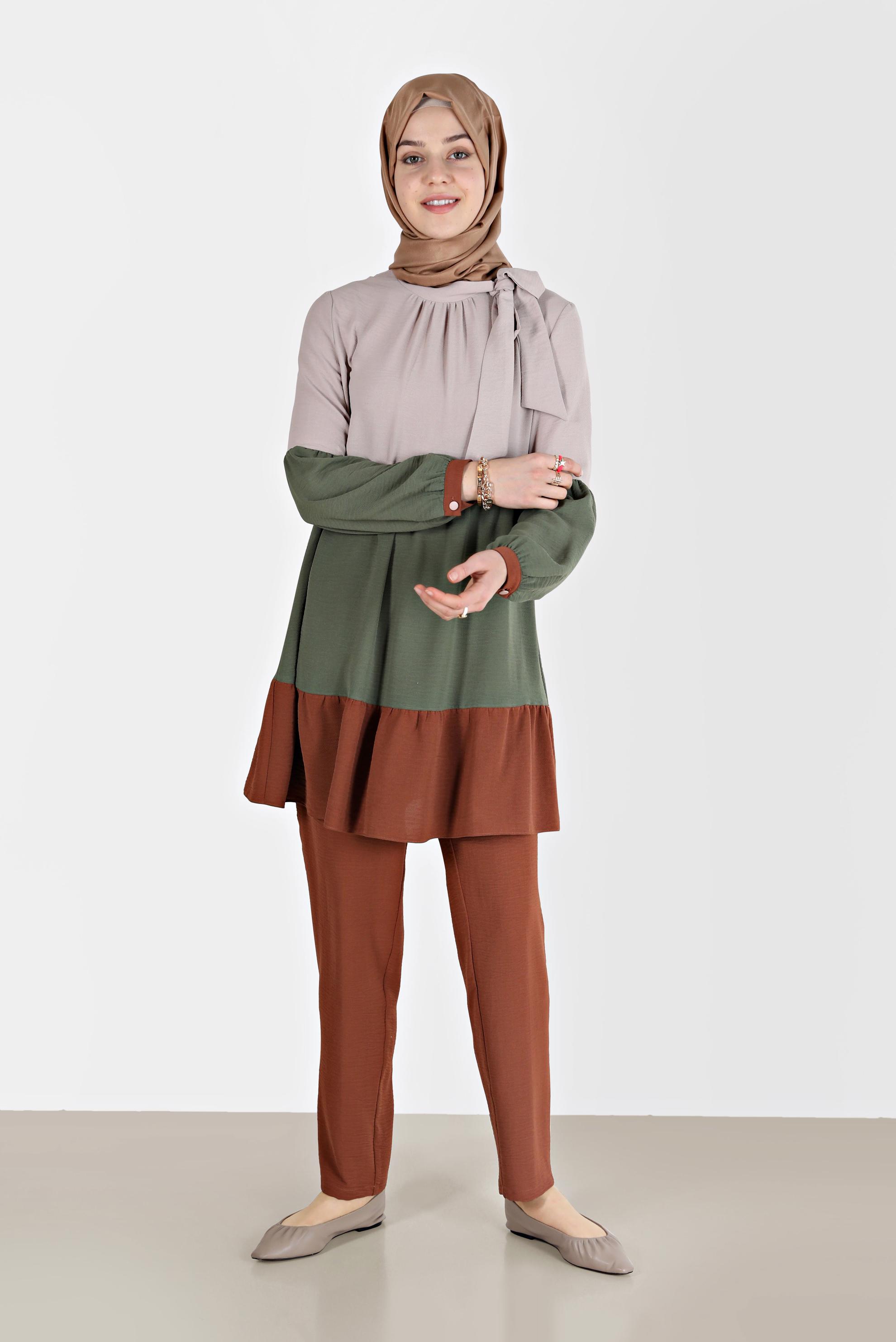Tesettür giyim KAHVE BAĞLAMA DETAYLI RENK BLOKLU İKİLİ TAKIM 40669