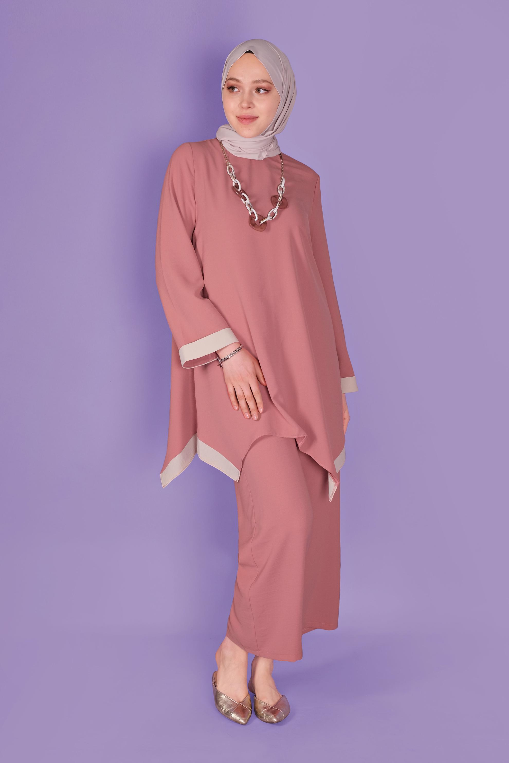 Tesettür giyim PEMBE ASİMETRİK KESİM SALAŞ PANTOLONLU TAKIM 40784 