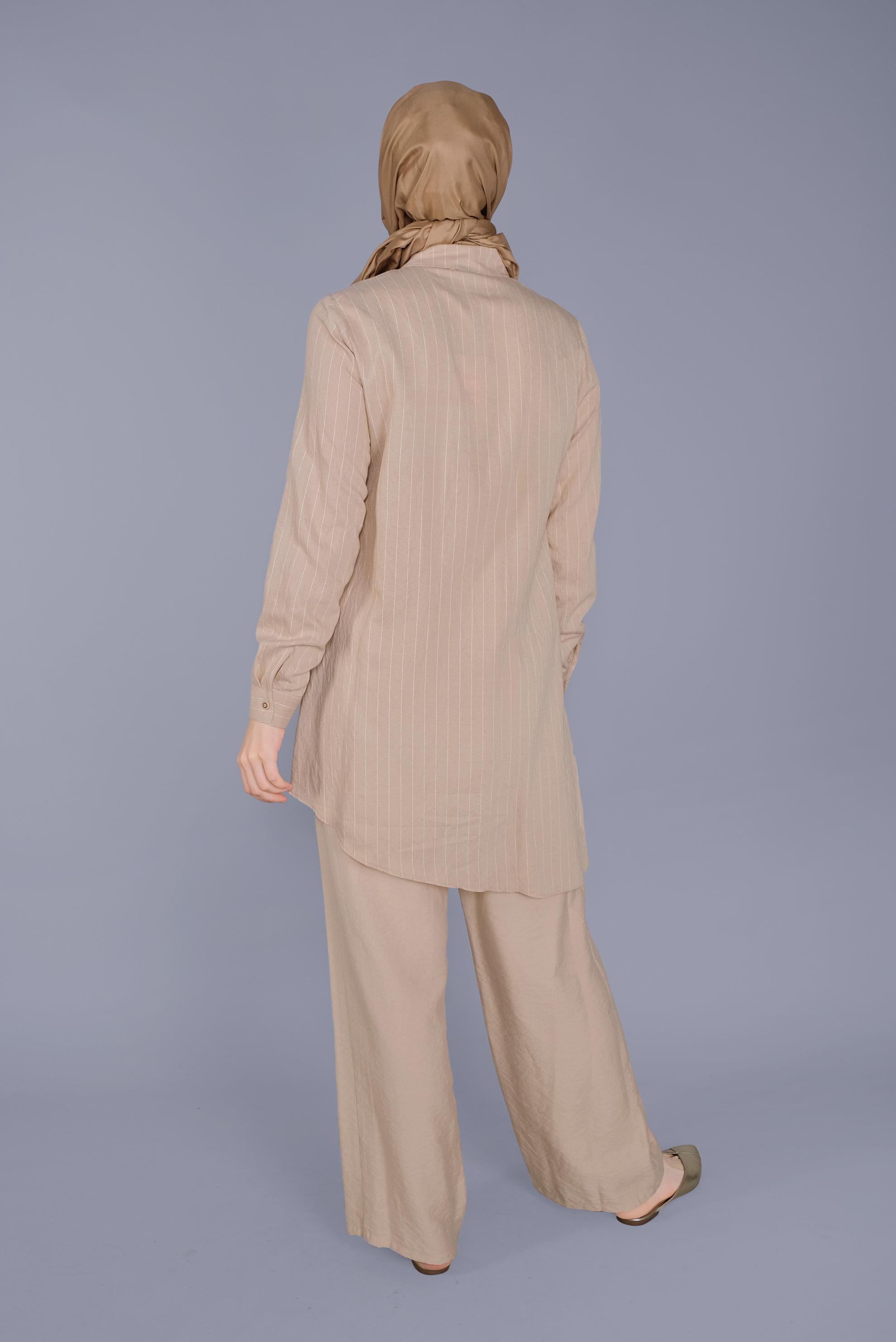 Tesettür giyim BEJ ÇİZGİLİ CEPLİ İKİLİ PANTOLONLU TAKIM 40790 