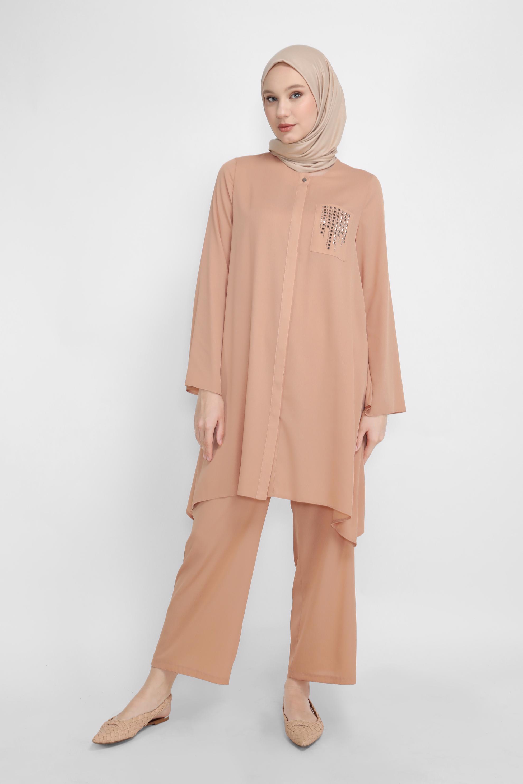 Tesettür giyim PUDRA KUŞAKLI GİZLİ DÜĞMELİ PANTOLONLU TAKIM 40792