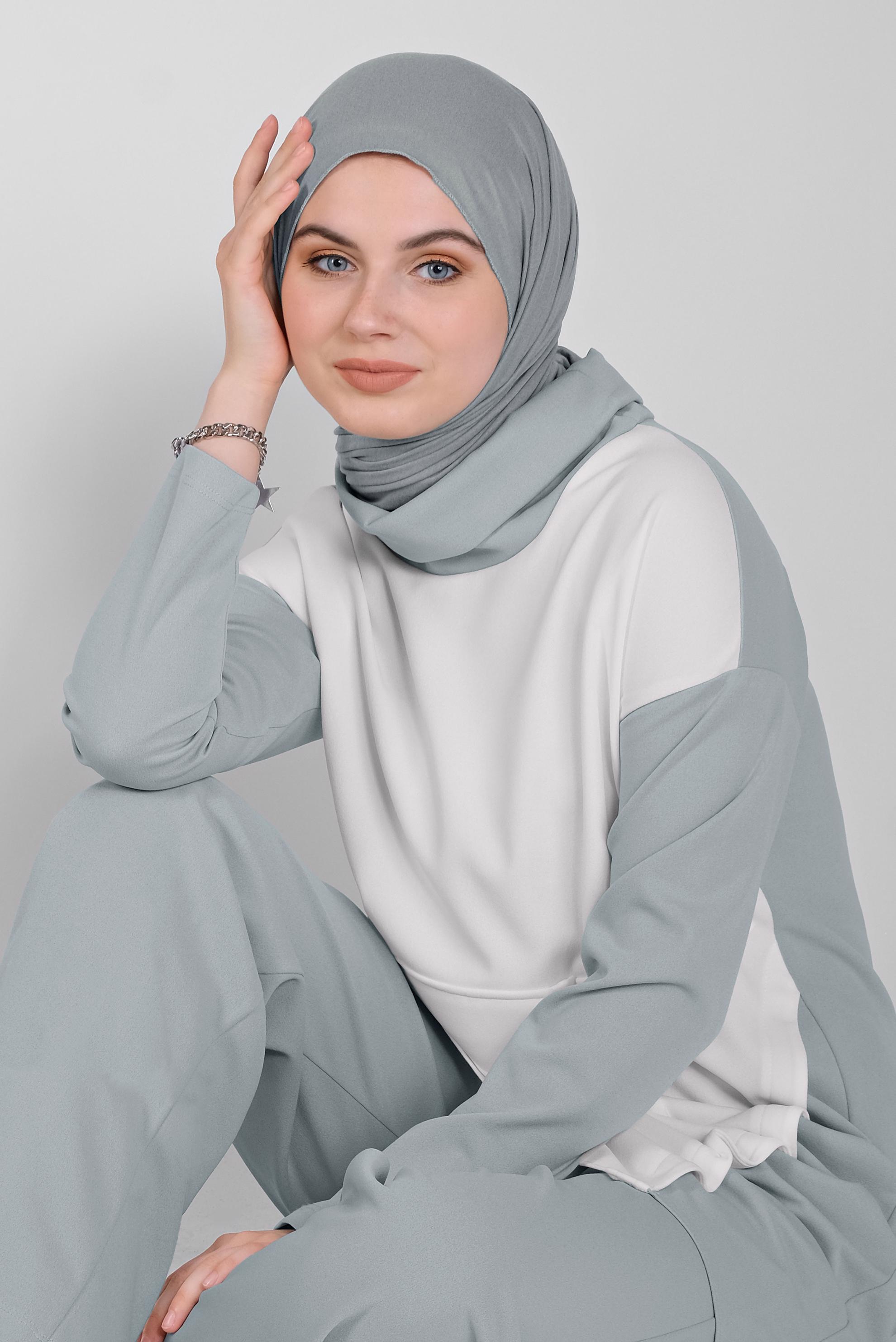 Tesettür giyim GRİ BOĞAZLI CEPLİ PANTOLONLU TAKIM 40802 