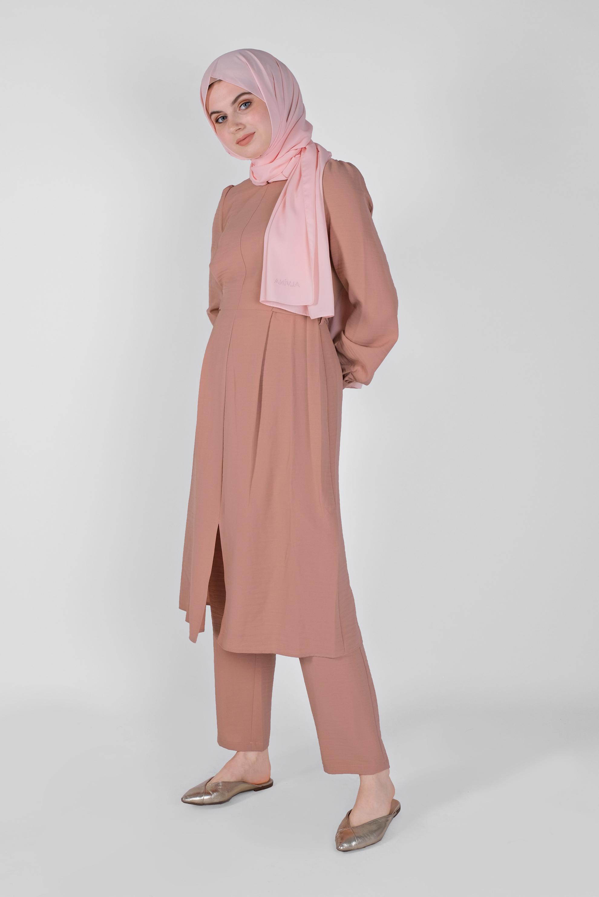 Tesettür giyim PUDRA KUŞAKLI İKİLİ PANTOLONLU TAKIM 40807 
