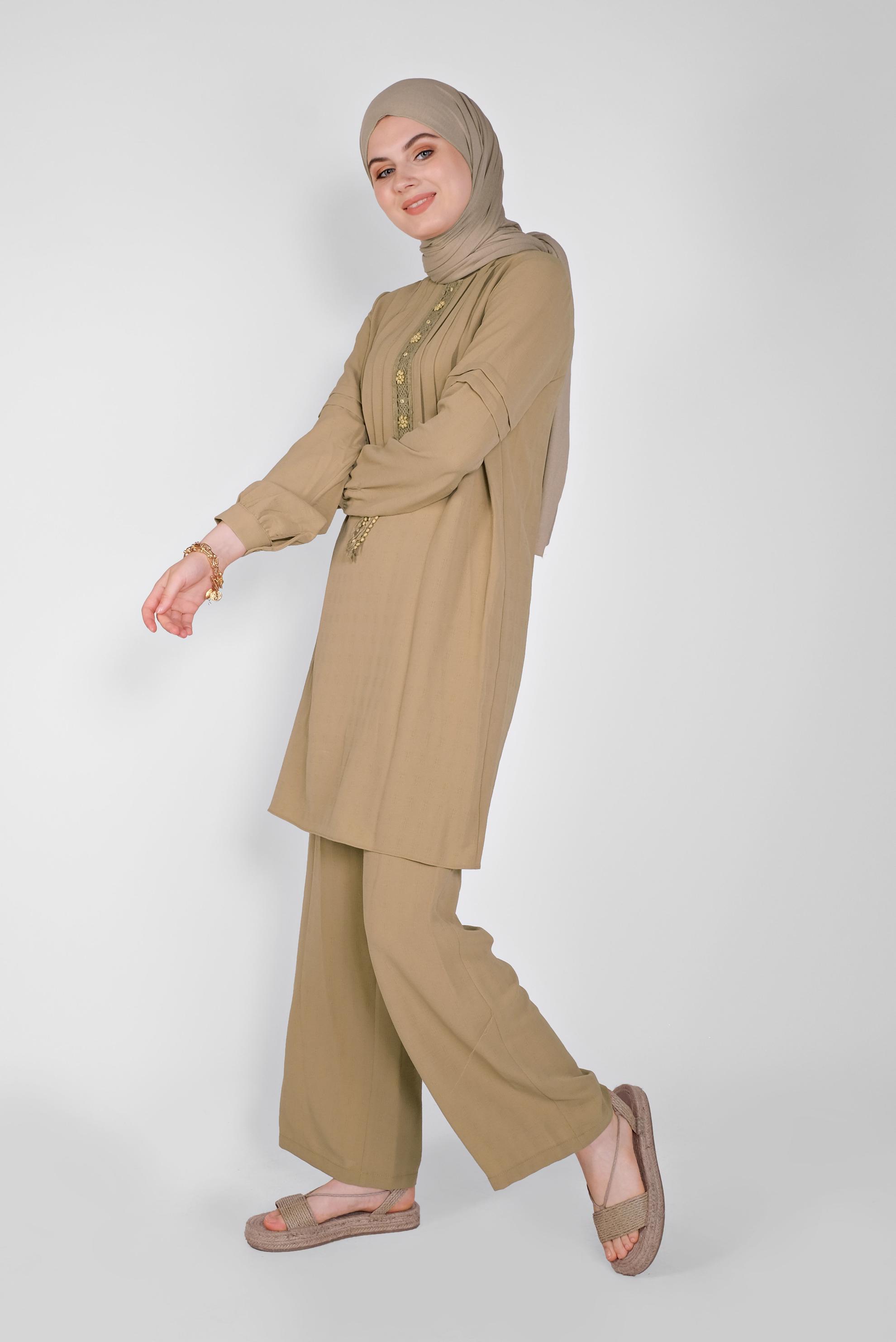 Tesettür giyim KAHVE DANTEL DETAYLI PANTOLONLU TAKIM 40809 
