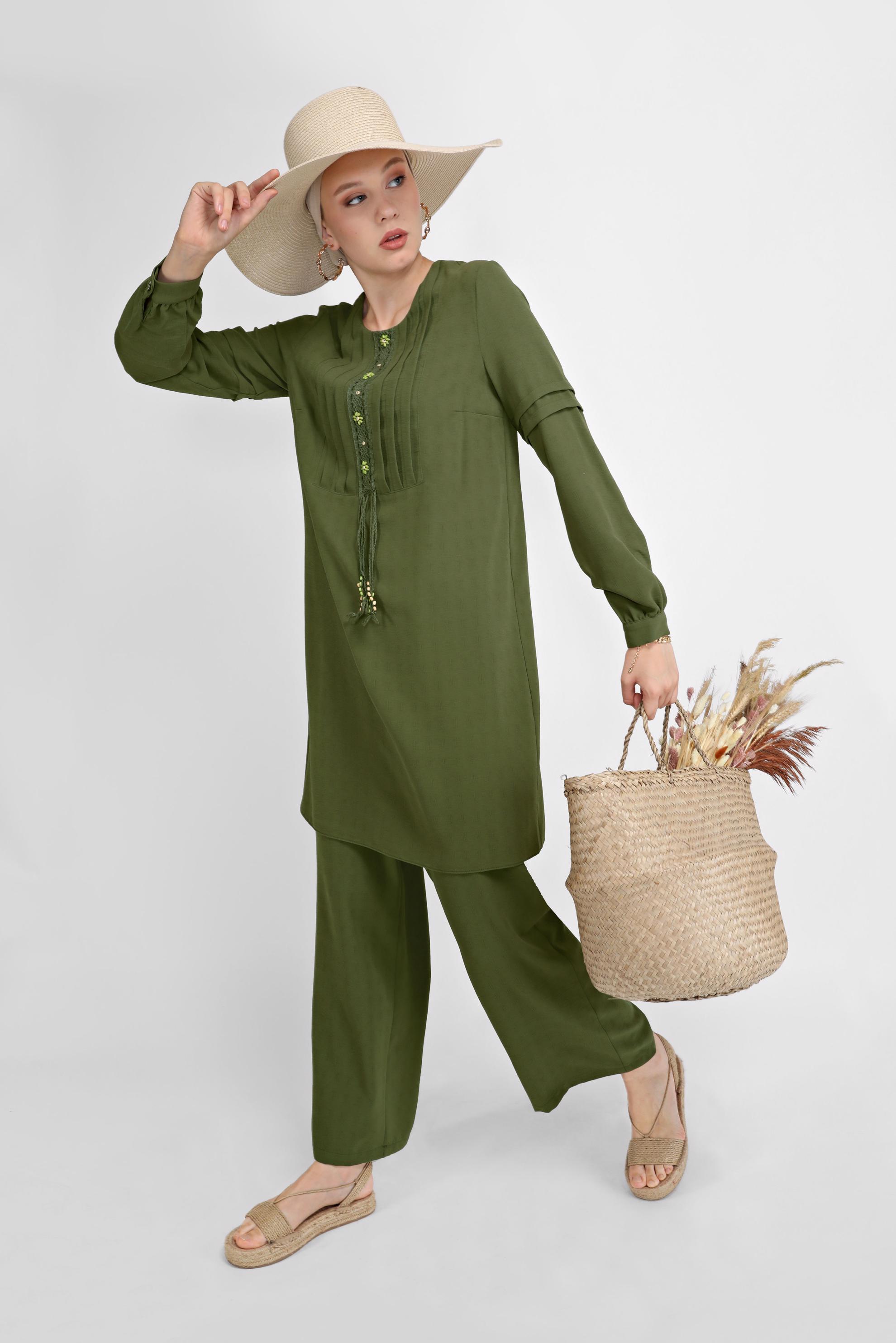 Tesettür giyim HAKİ DANTEL DETAYLI PANTOLONLU TAKIM 40809 