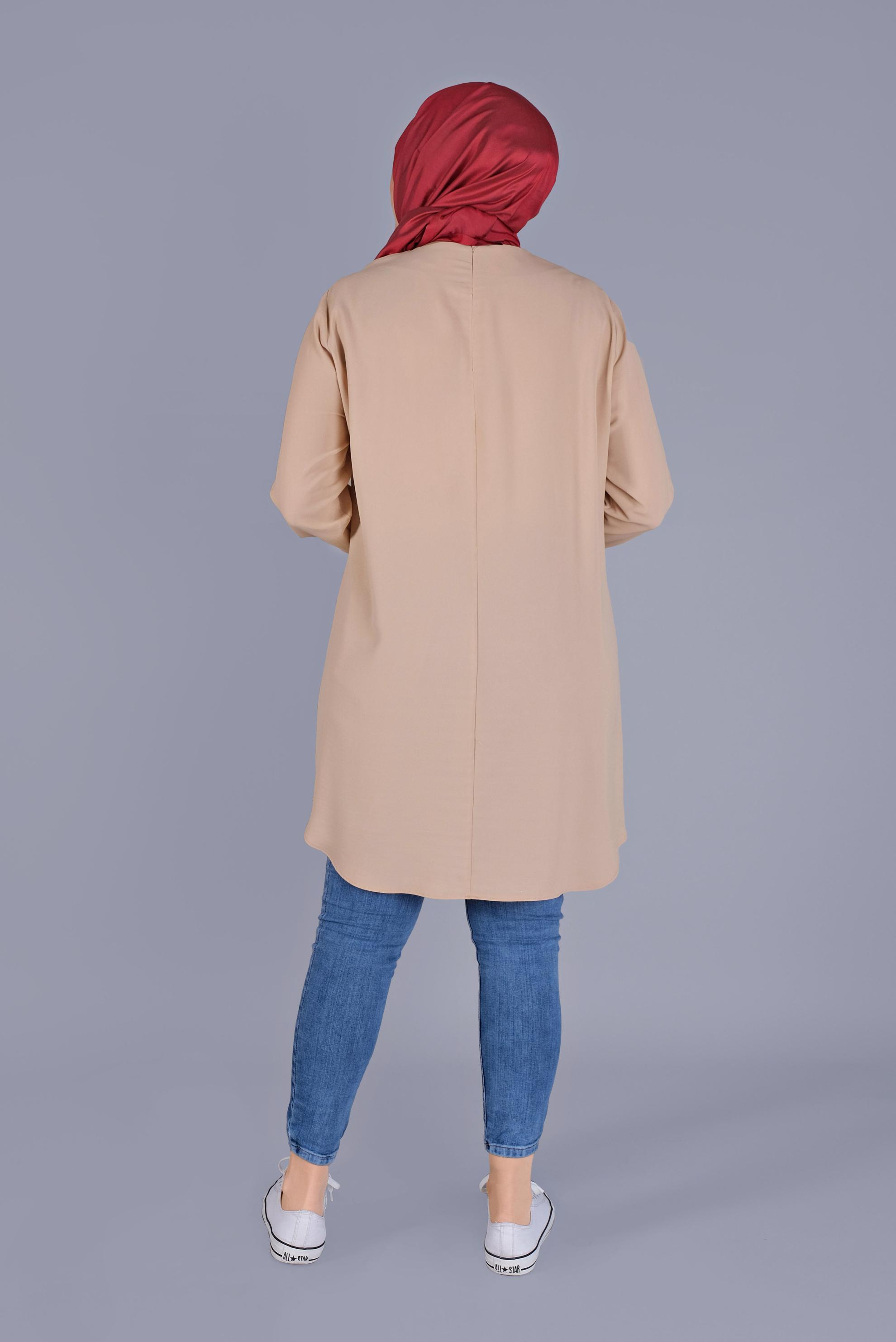 Tesettür giyim BEJ DÜĞMELİ NAKIŞLI TUNİK 20044 