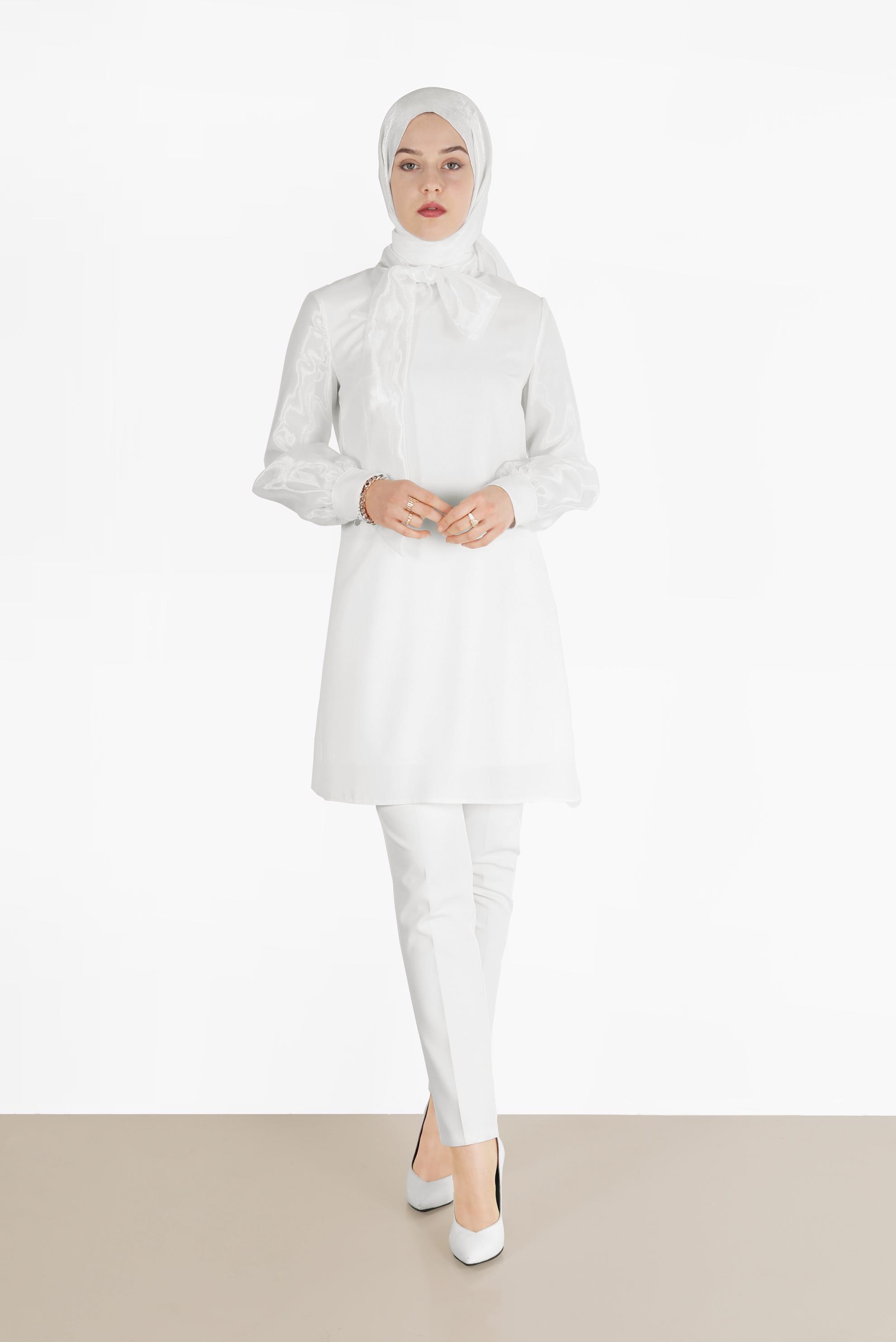 Tesettür giyim BEYAZ TÜL DETAYLI TUNİK 40441