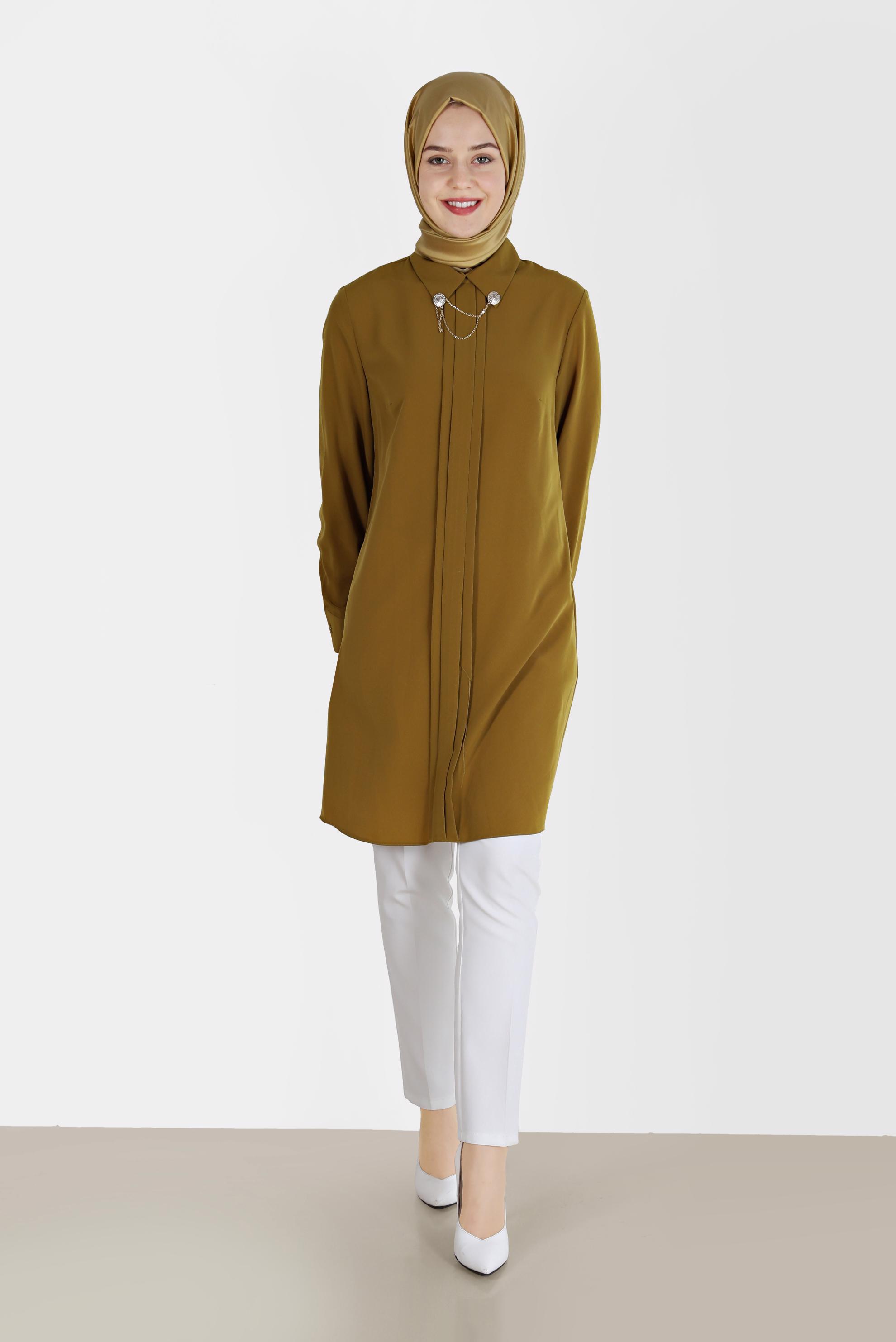 Tesettür giyim YEŞİL YAKASI ZİNCİR BROŞ DETAYLI TUNİK 40657