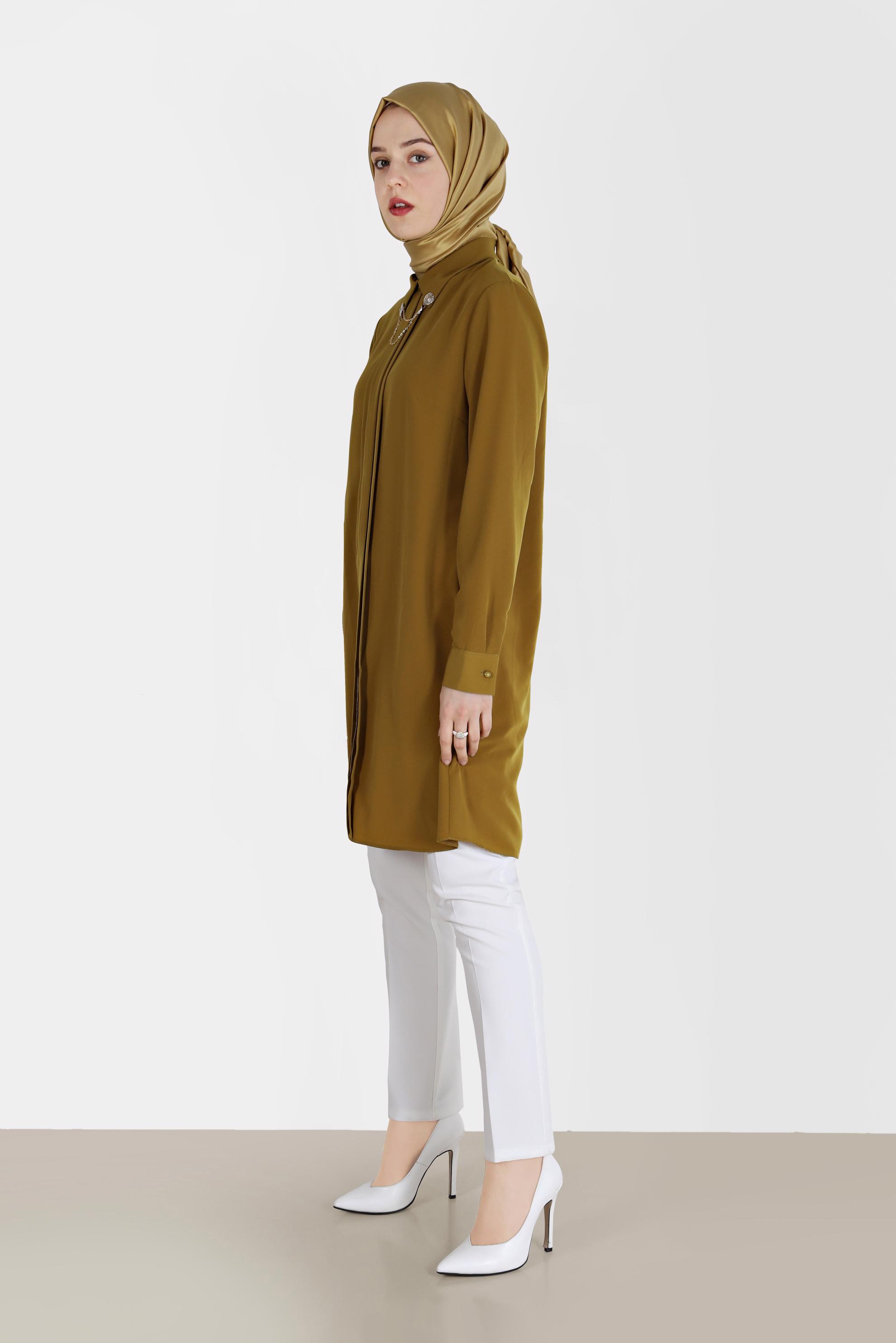 Tesettür giyim YEŞİL YAKASI ZİNCİR BROŞ DETAYLI TUNİK 40657