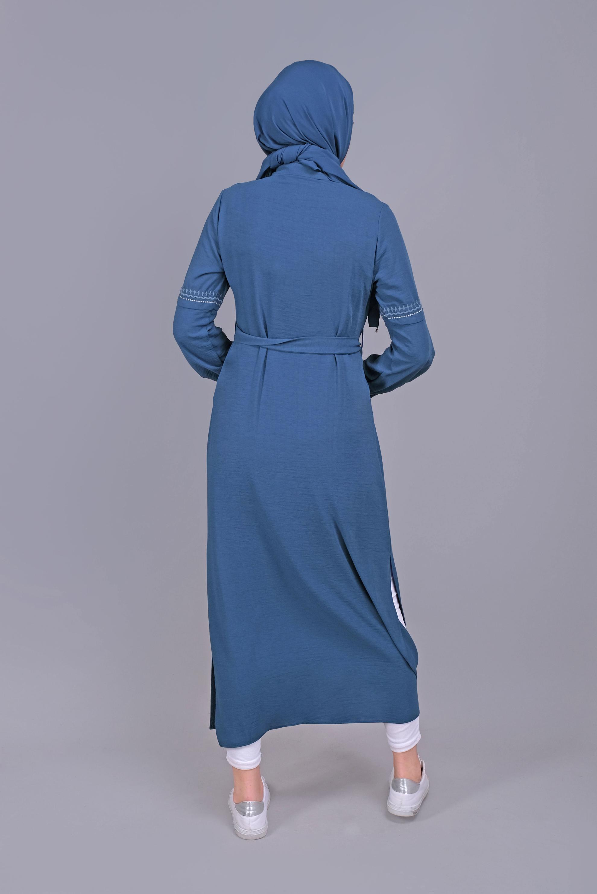 Tesettür giyim LACİVERT NAKIŞLI KUŞAKLI TUNİK 40739