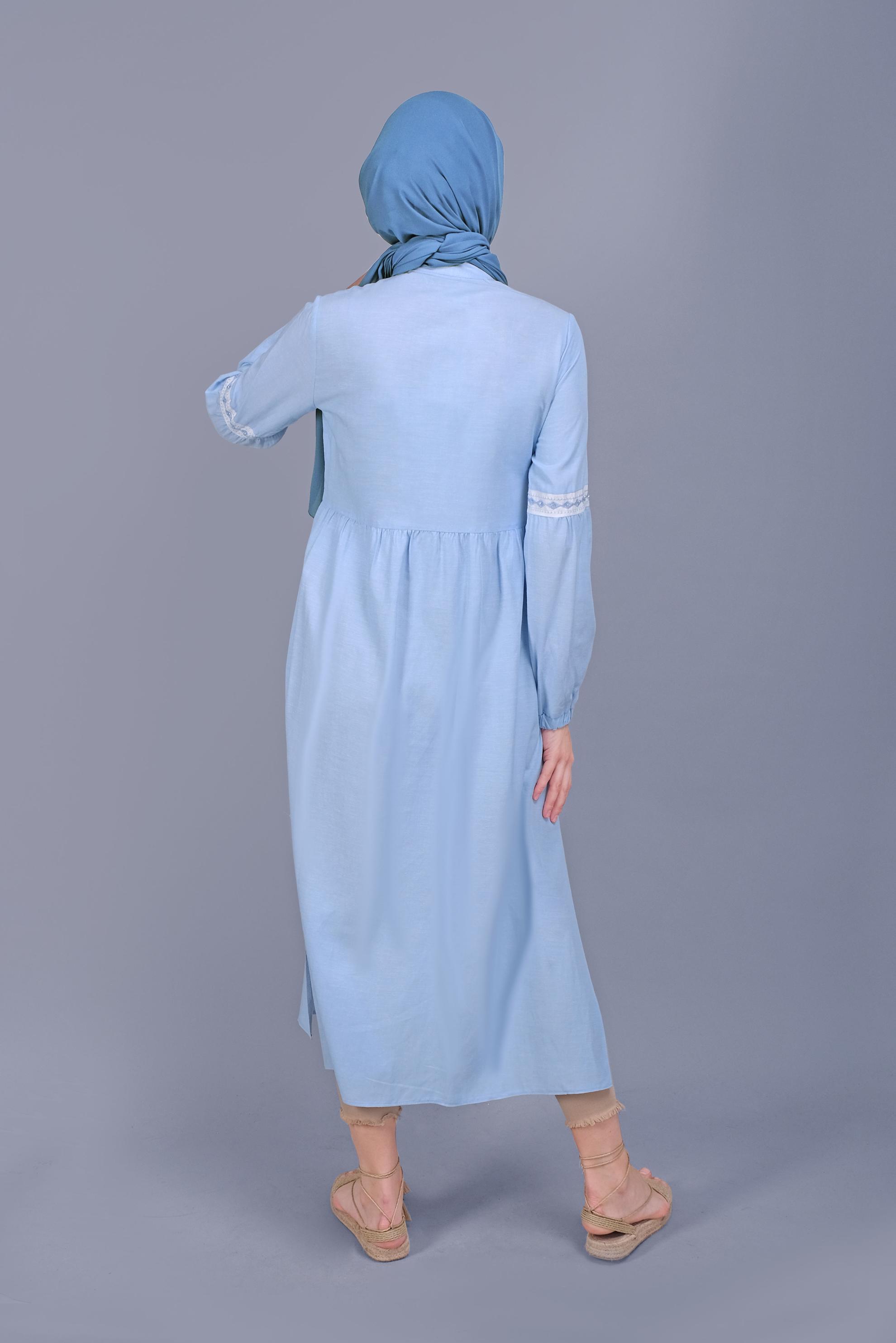 Tesettür giyim MAVİ NAKIŞLI BAĞCIKLI KETEN TUNİK 40779 