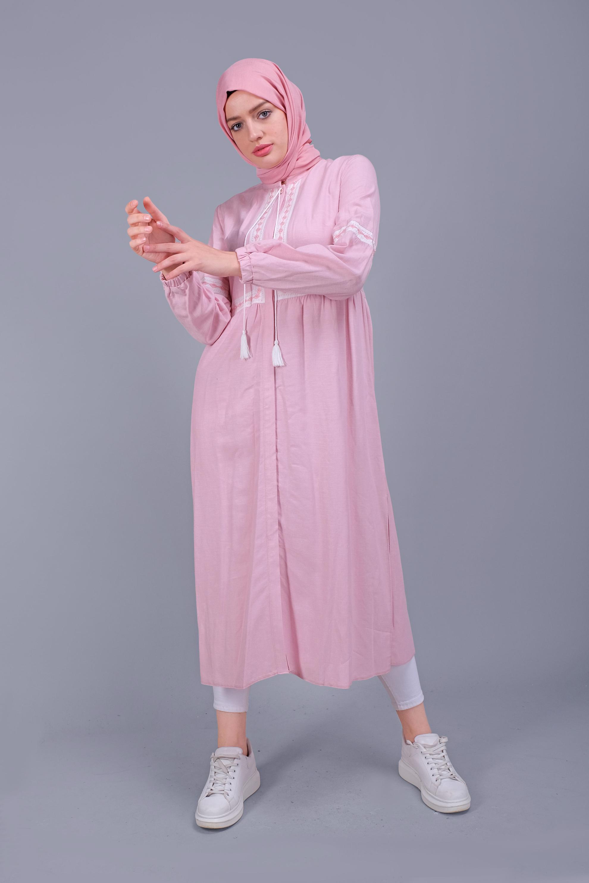 Tesettür giyim PEMBE NAKIŞLI BAĞCIKLI KETEN TUNİK 40779 