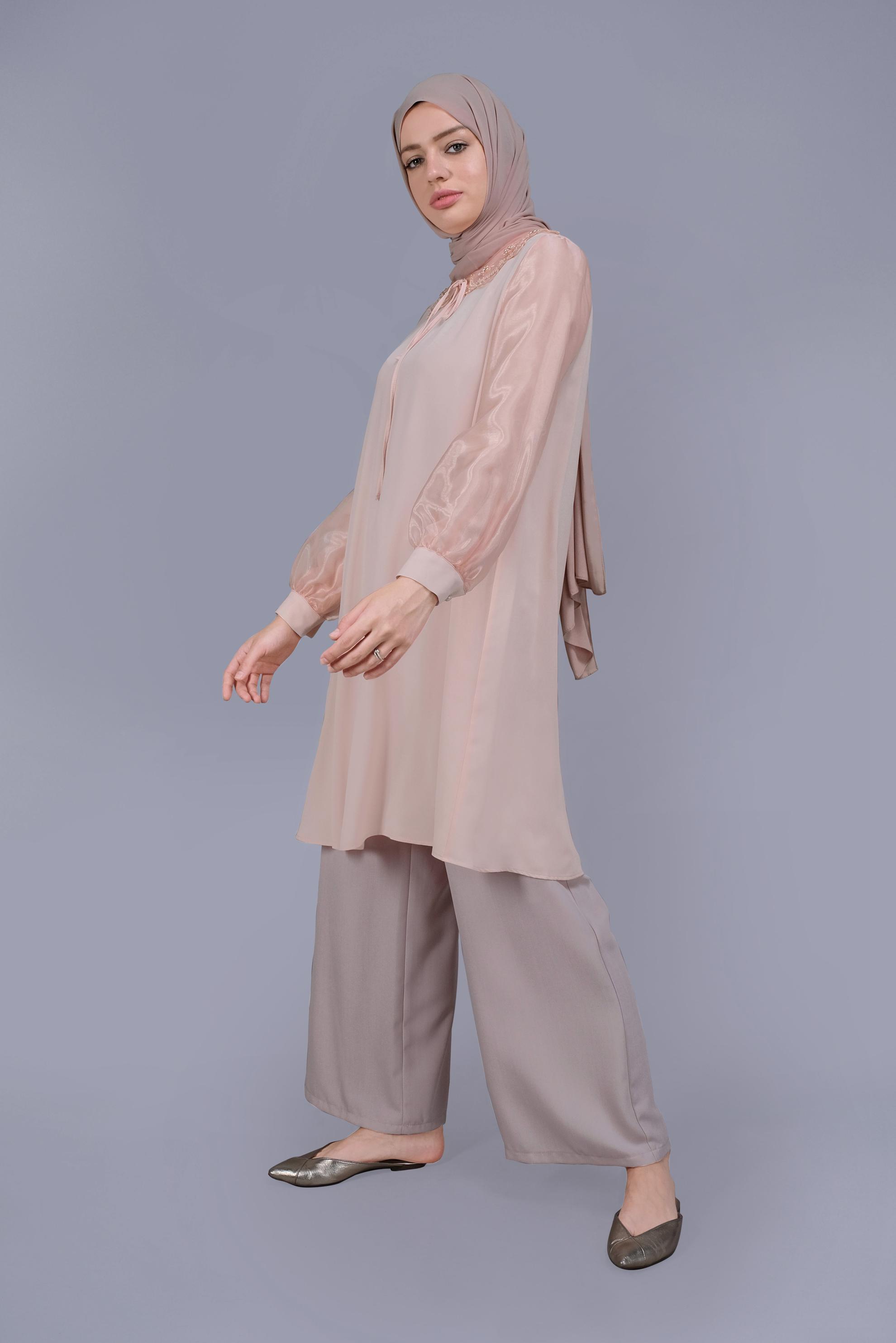 Tesettür giyim PEMBE BEBE YAKA BONCUK İŞLEMELİ TUNİK 40796 