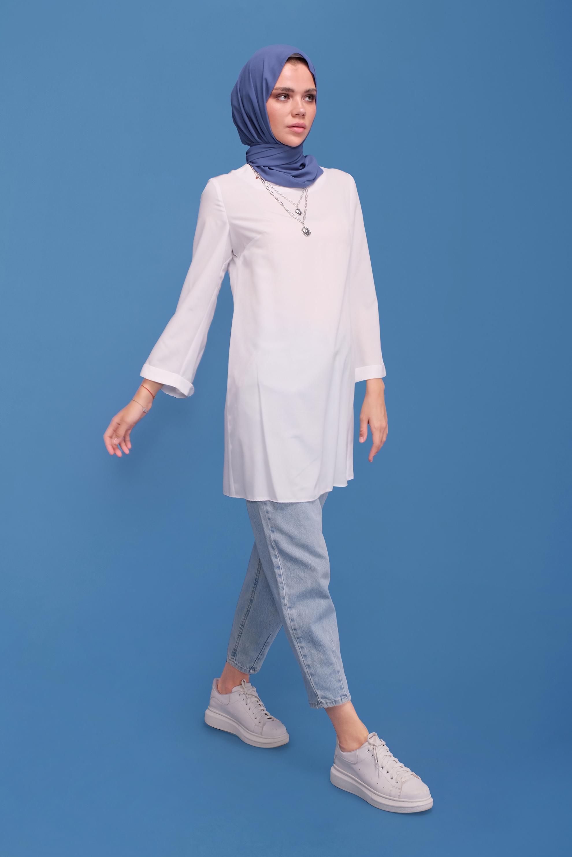 Tesettür giyim BEYAZ YUVARLAK YAKA TUNİK 40847