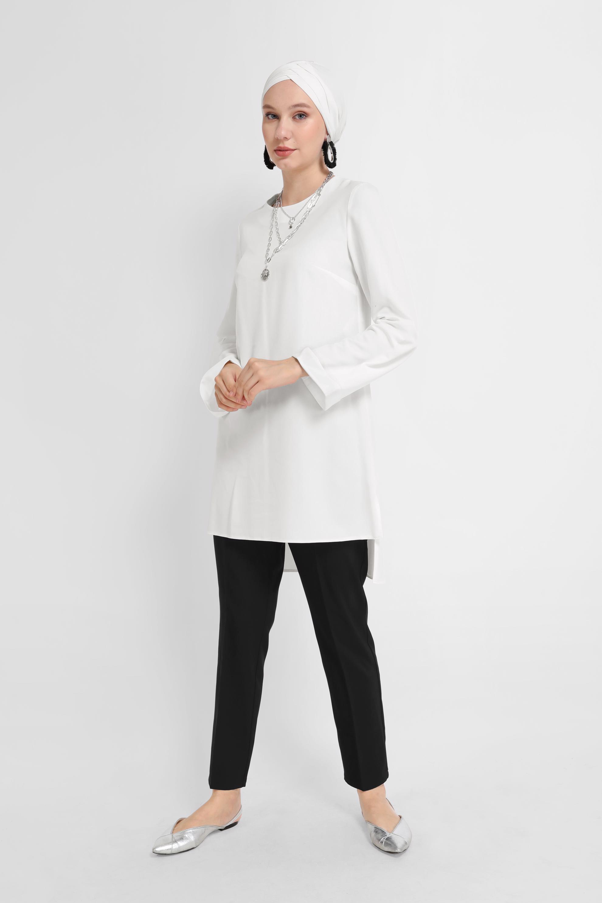Tesettür giyim BEYAZ YANDAN YIRTMAÇLI TUNİK 40852 